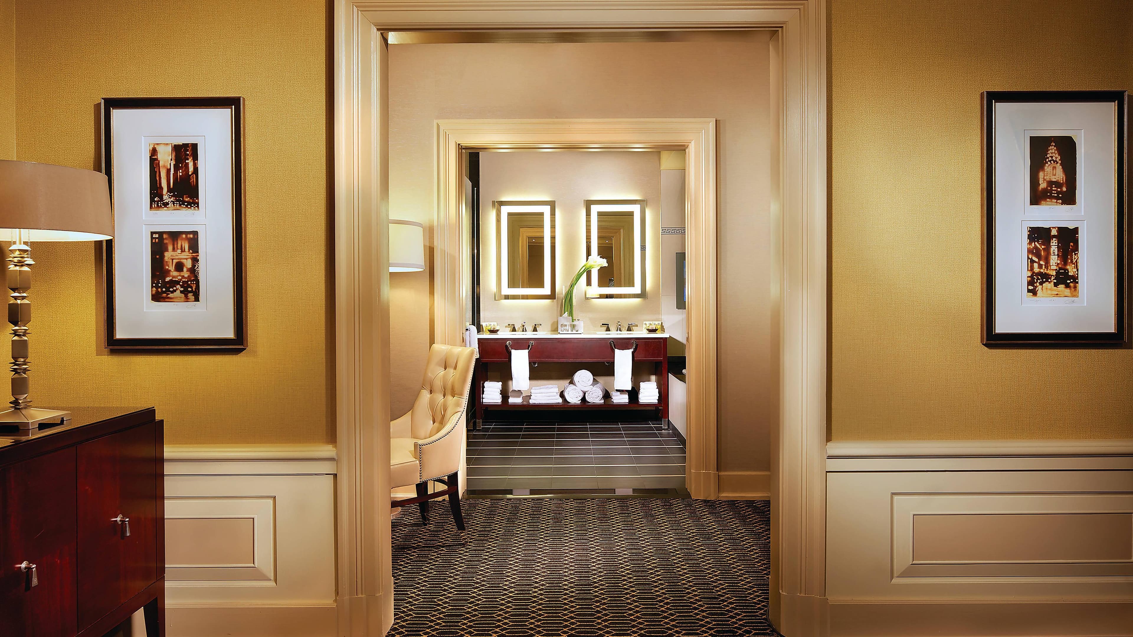 The Algonquin Hotel Times Square, Autograph Collection — 8