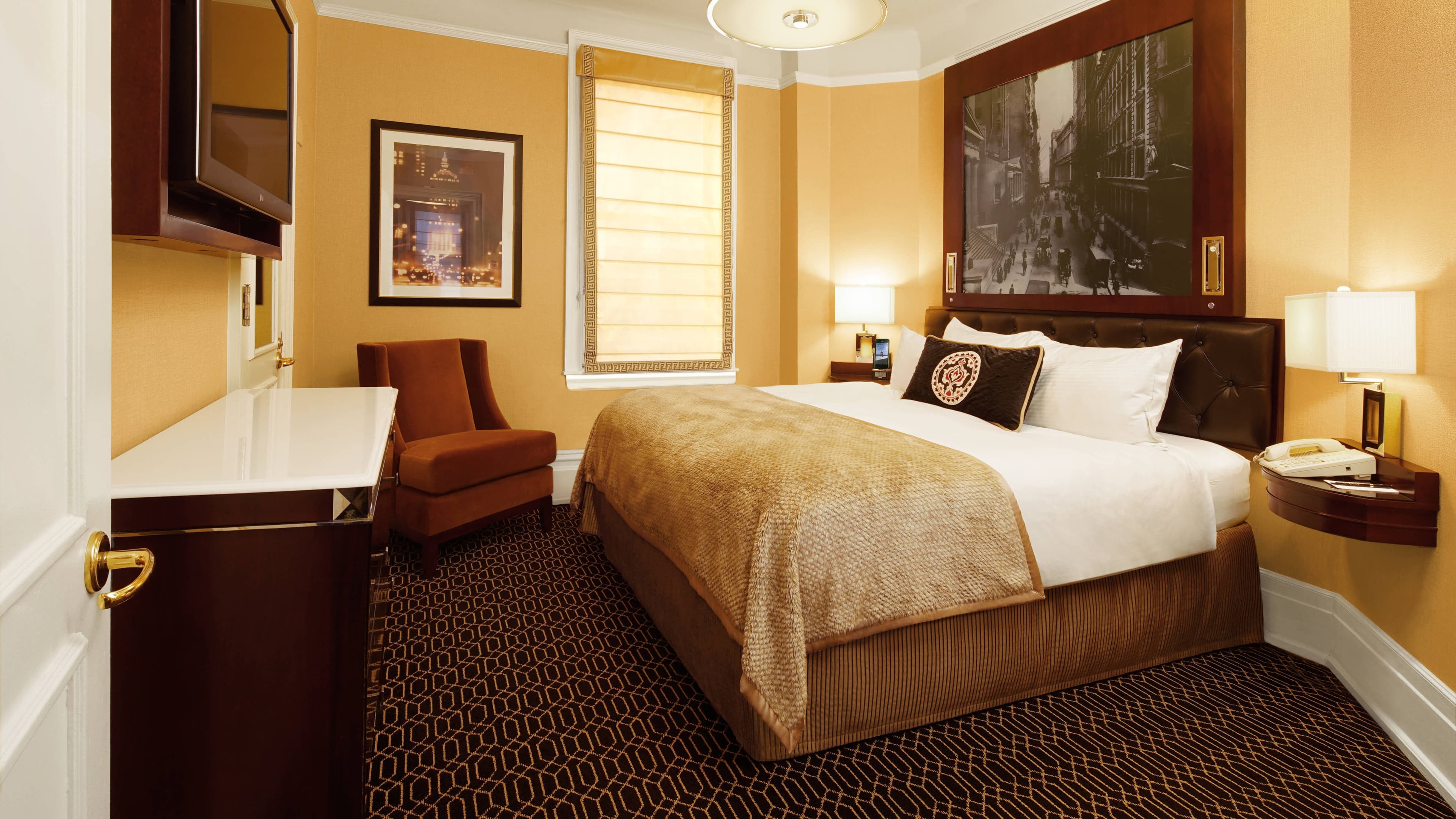 The Algonquin Hotel Times Square, Autograph Collection — 21