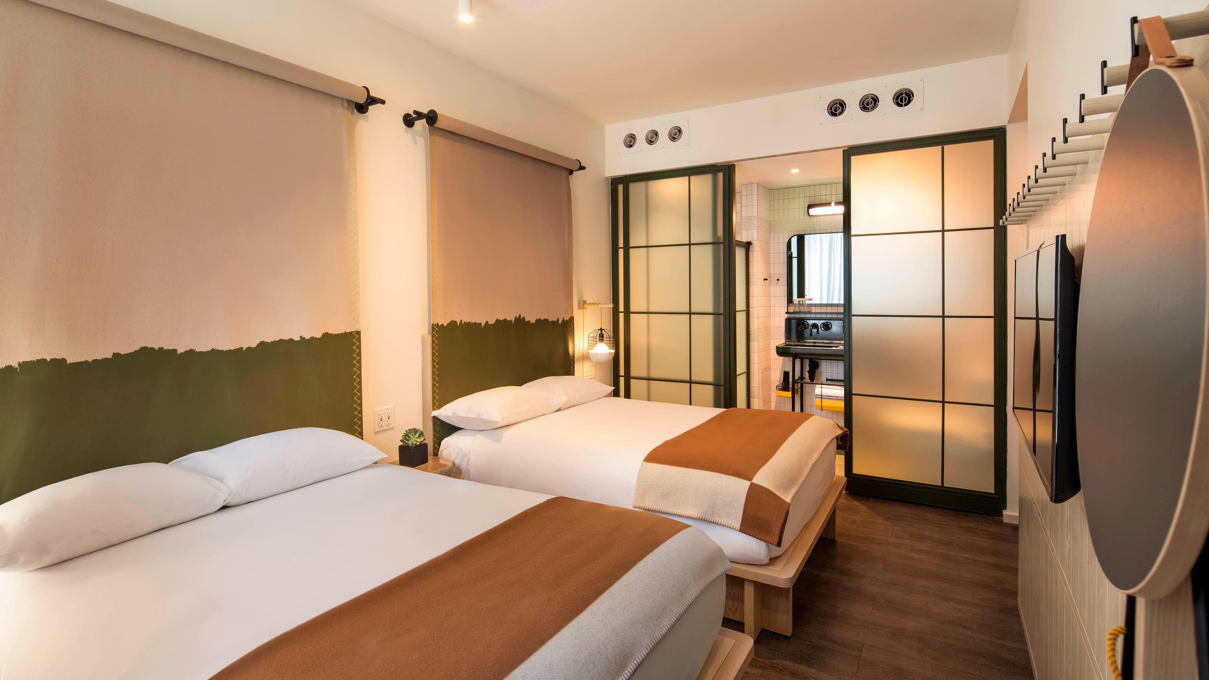 Hotel Indigo Lower East Side New York — 16