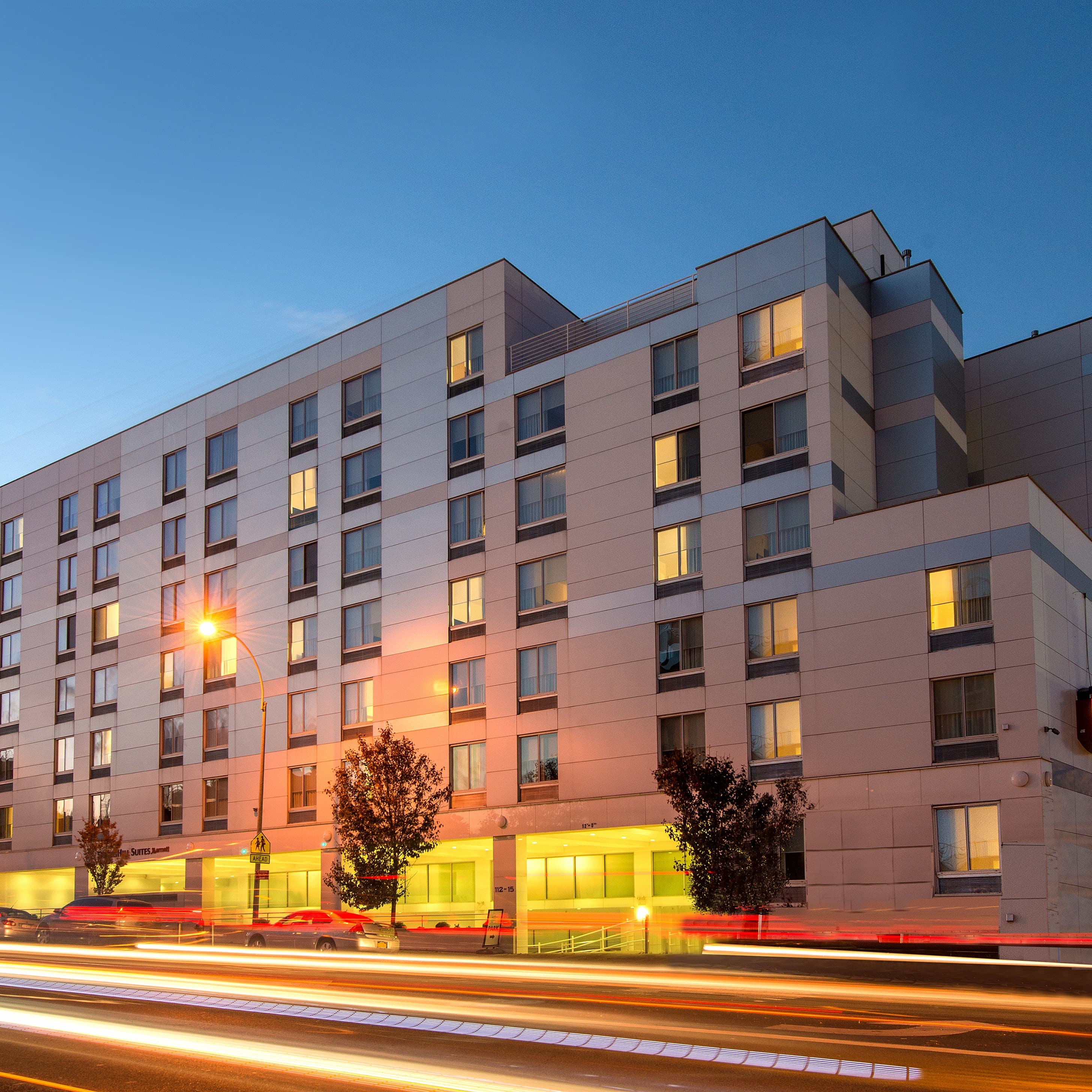 SpringHill Suites New York LaGuardia Airport - Image 1