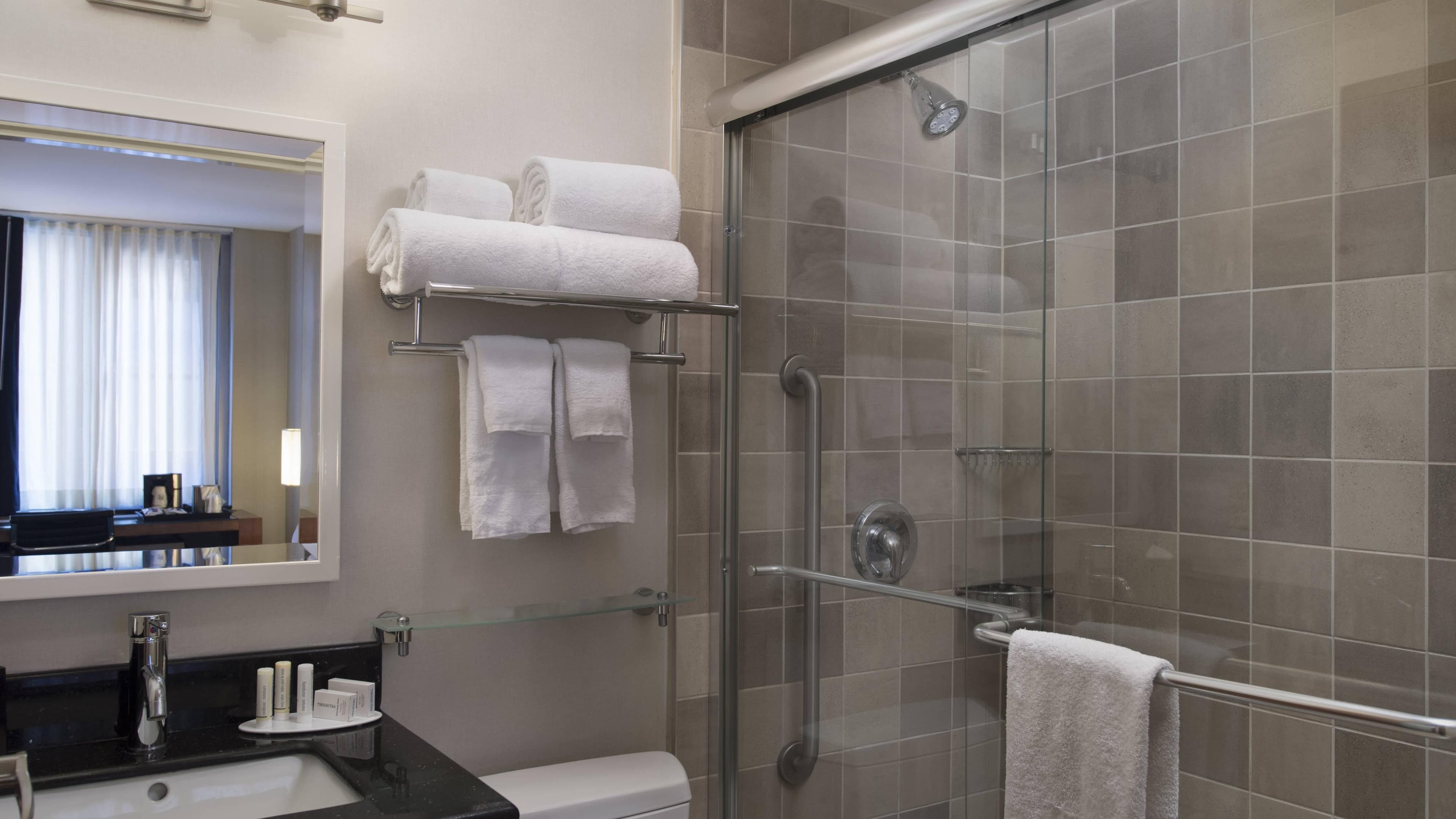 Fairfield Inn & Suites New York Manhattan/Fifth Avenue - Image 3