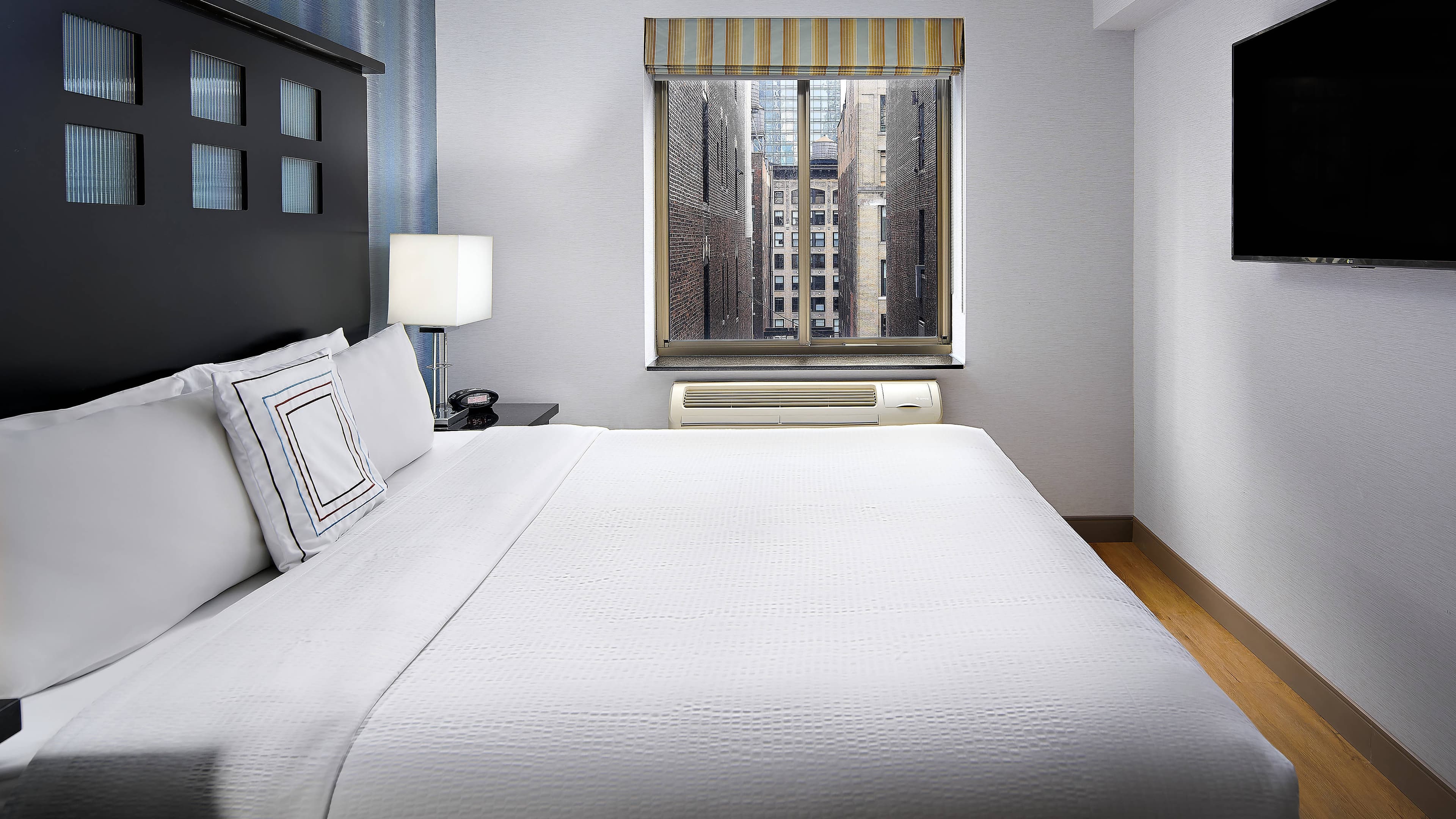 Fairfield Inn & Suites New York Manhattan/Chelsea - Image 2