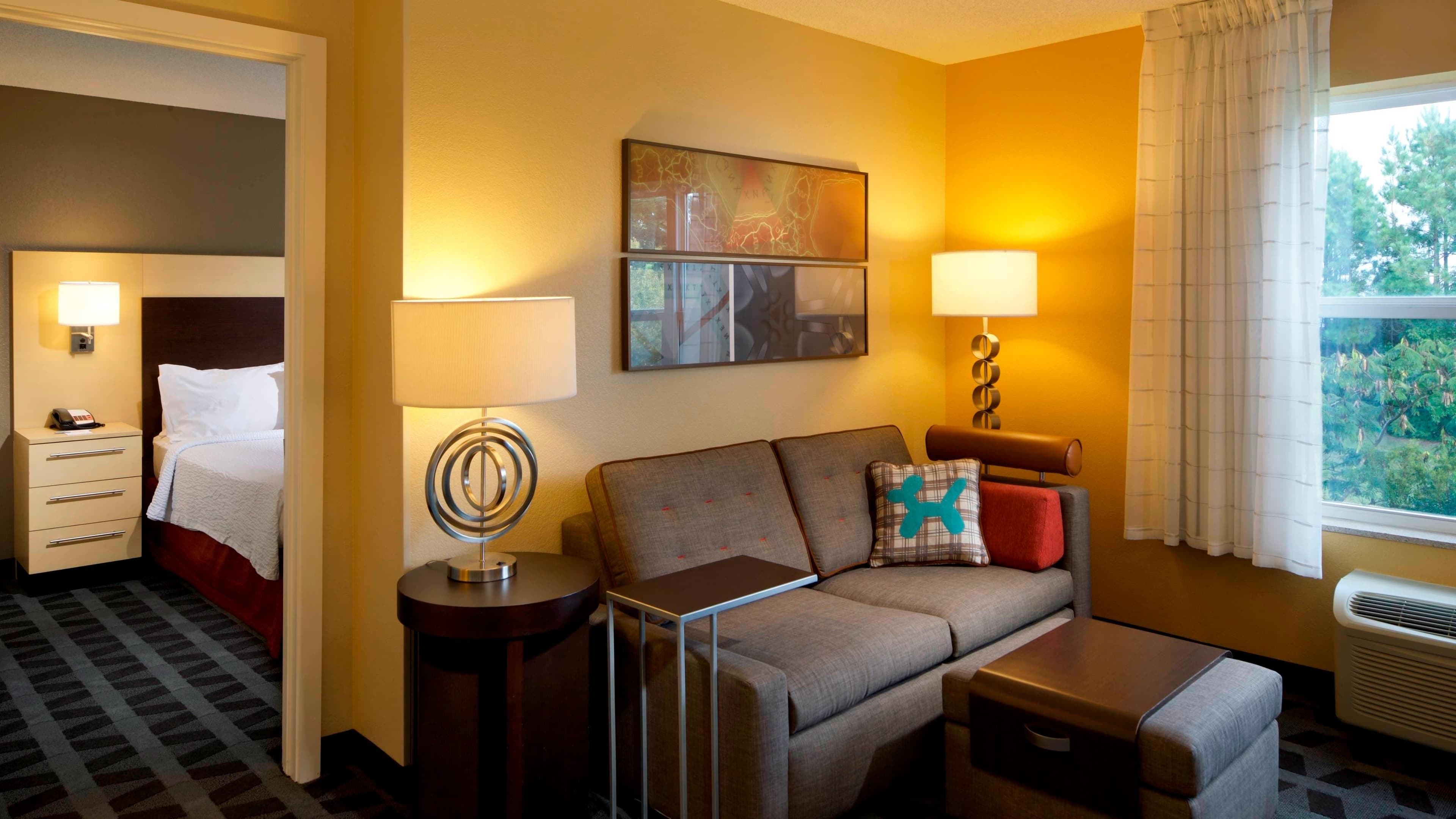 One Bedroom Suite - Image 1