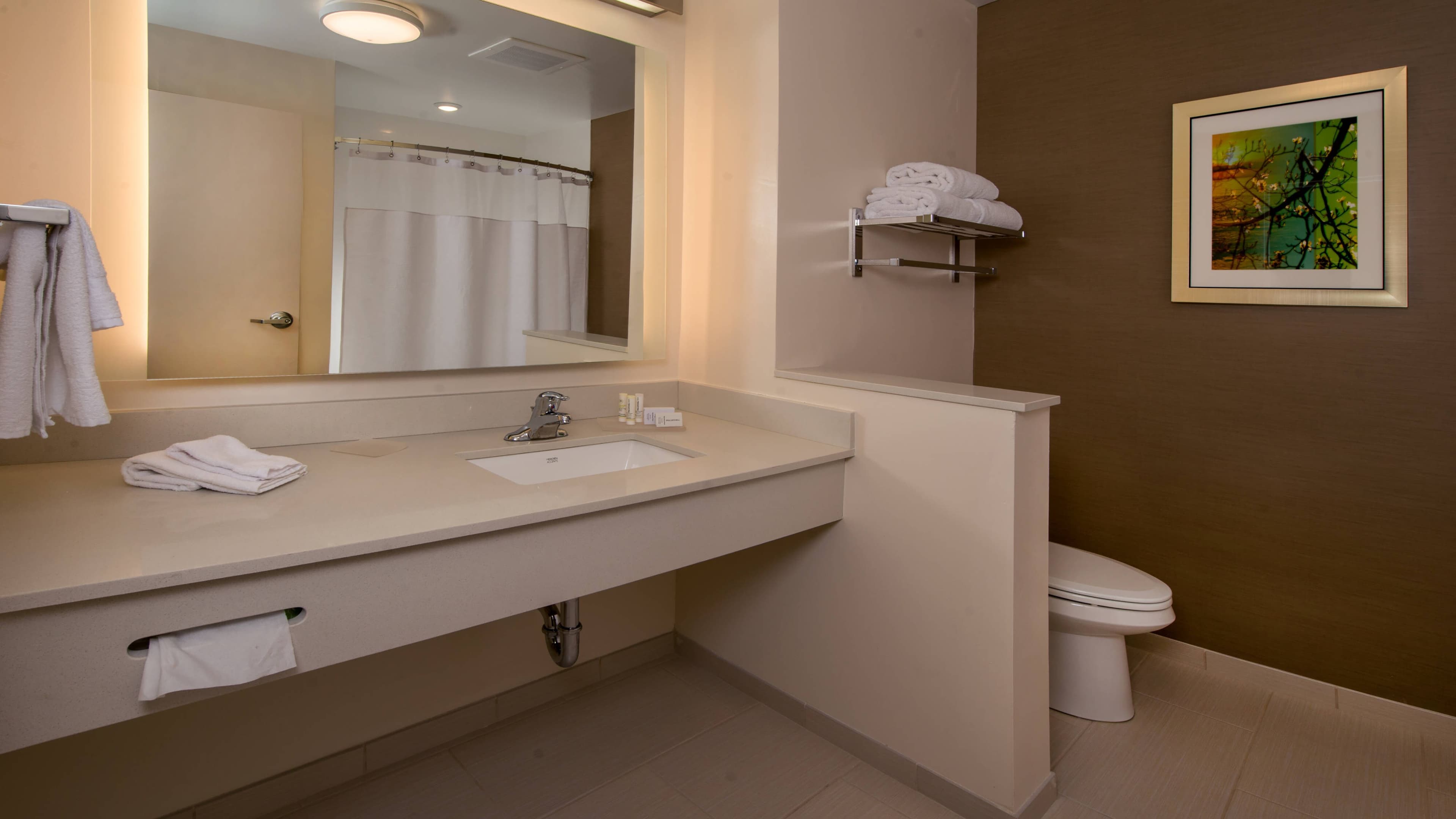 Fairfield Inn & Suites Washington - Image 4