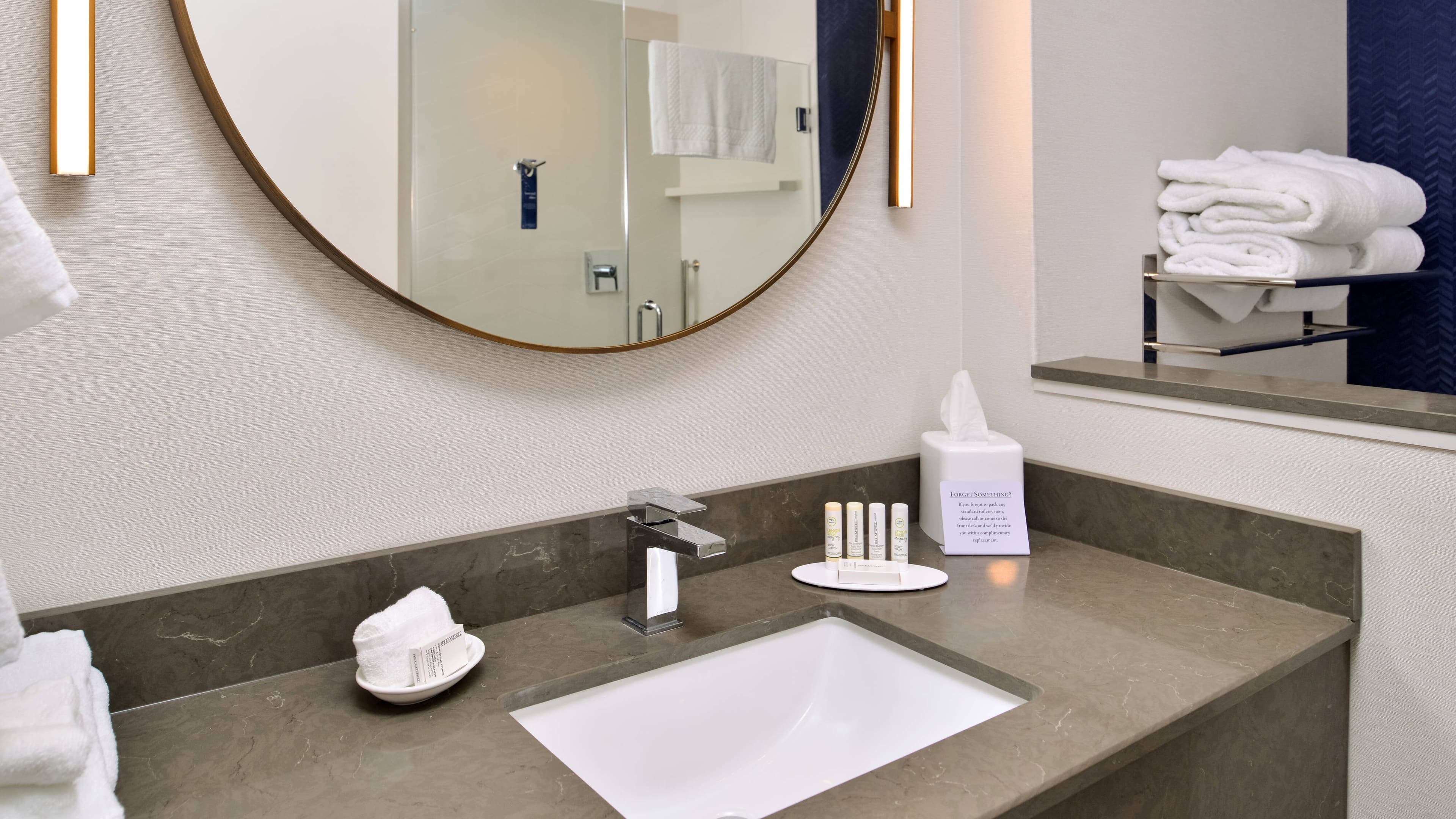 Fairfield Inn & Suites Canton - Image 2