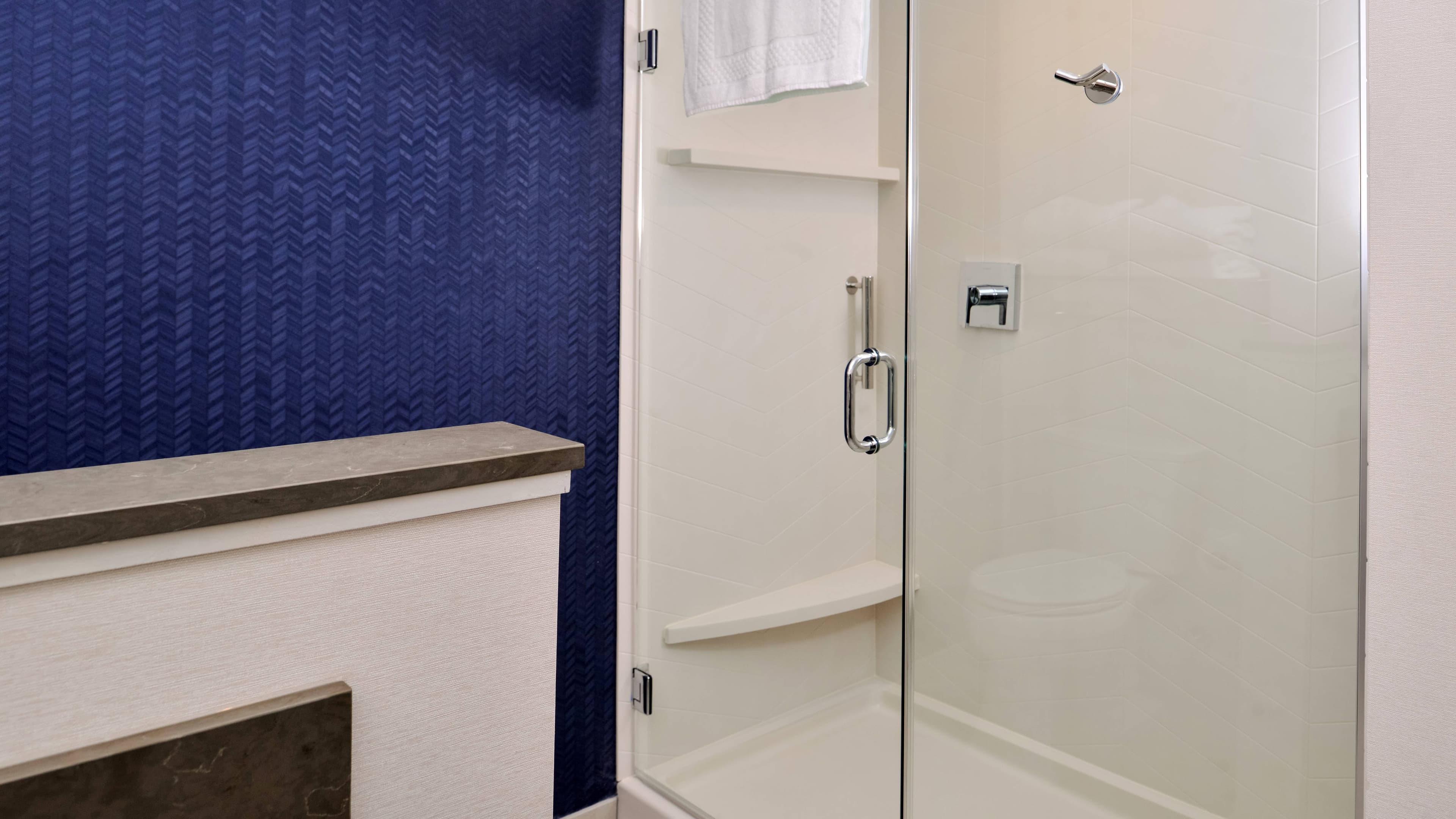 Fairfield Inn & Suites Canton — 7