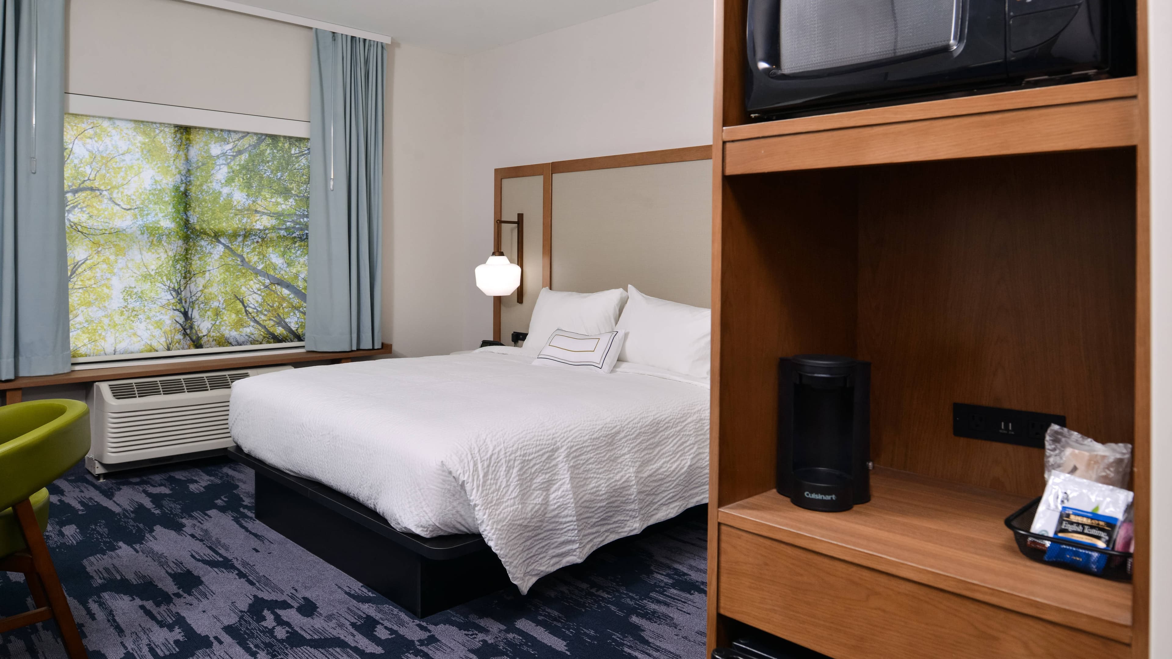 Fairfield Inn & Suites Canton — 8