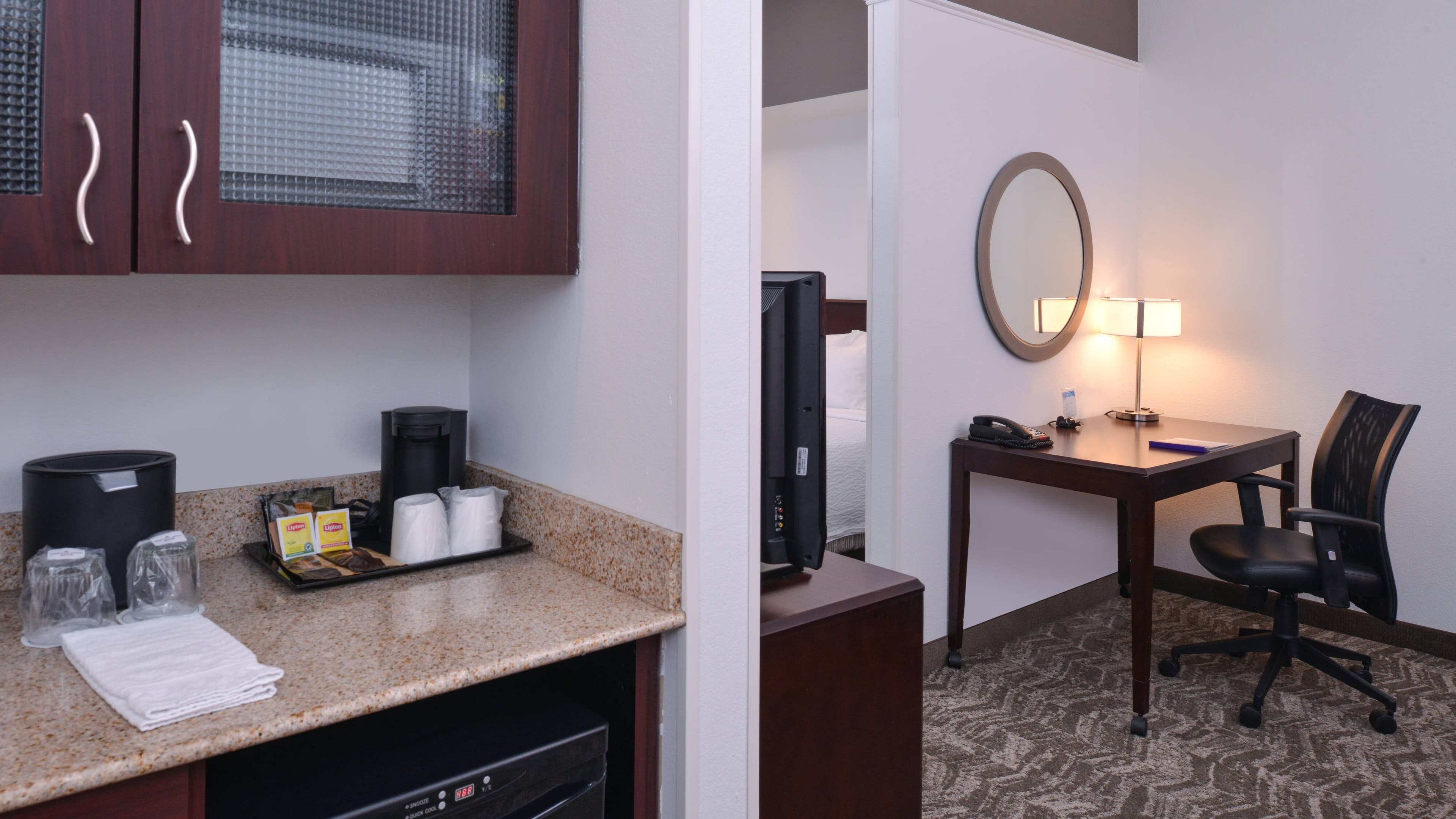 Suite - Image 4