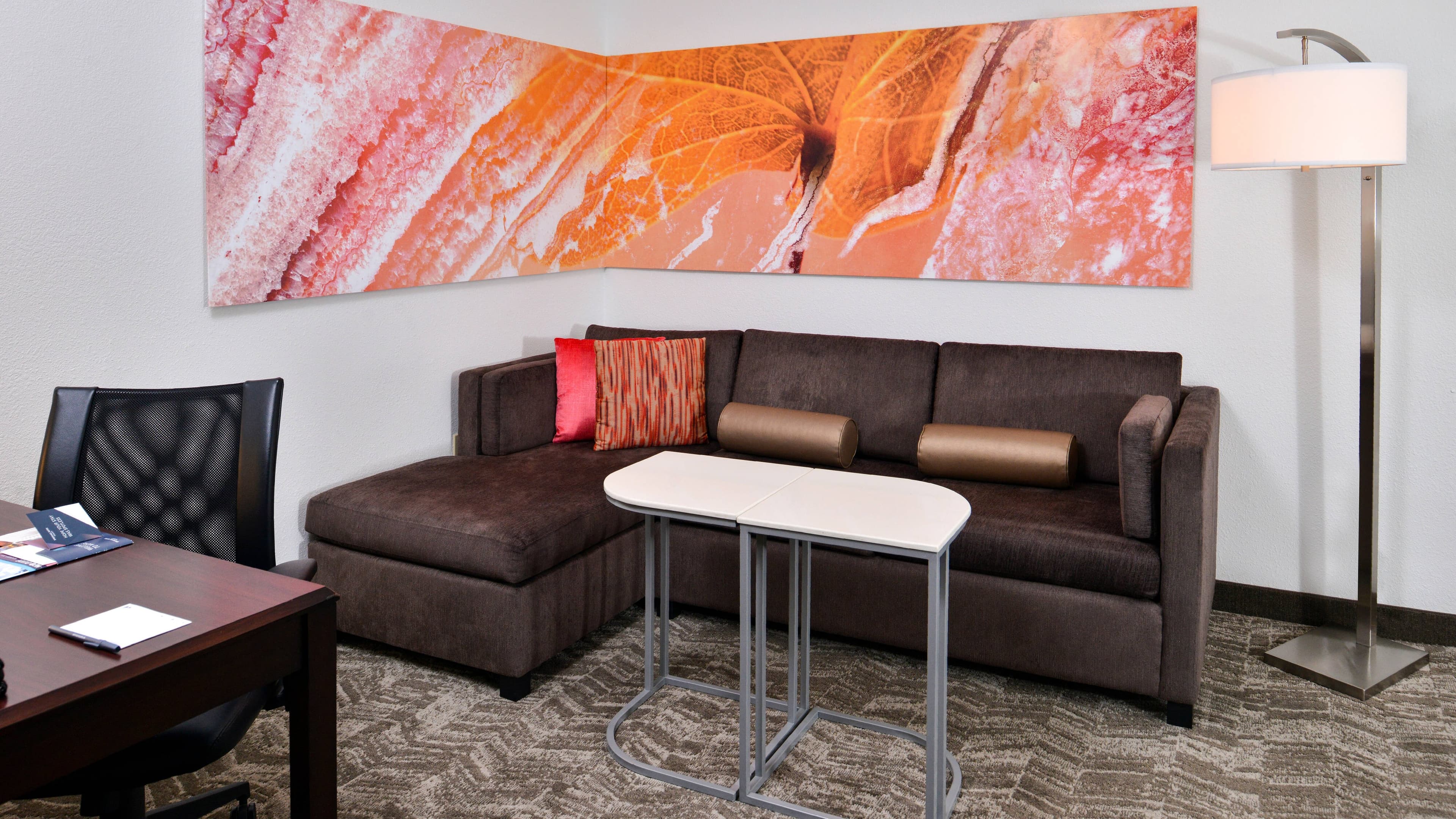 Suite - Image 2