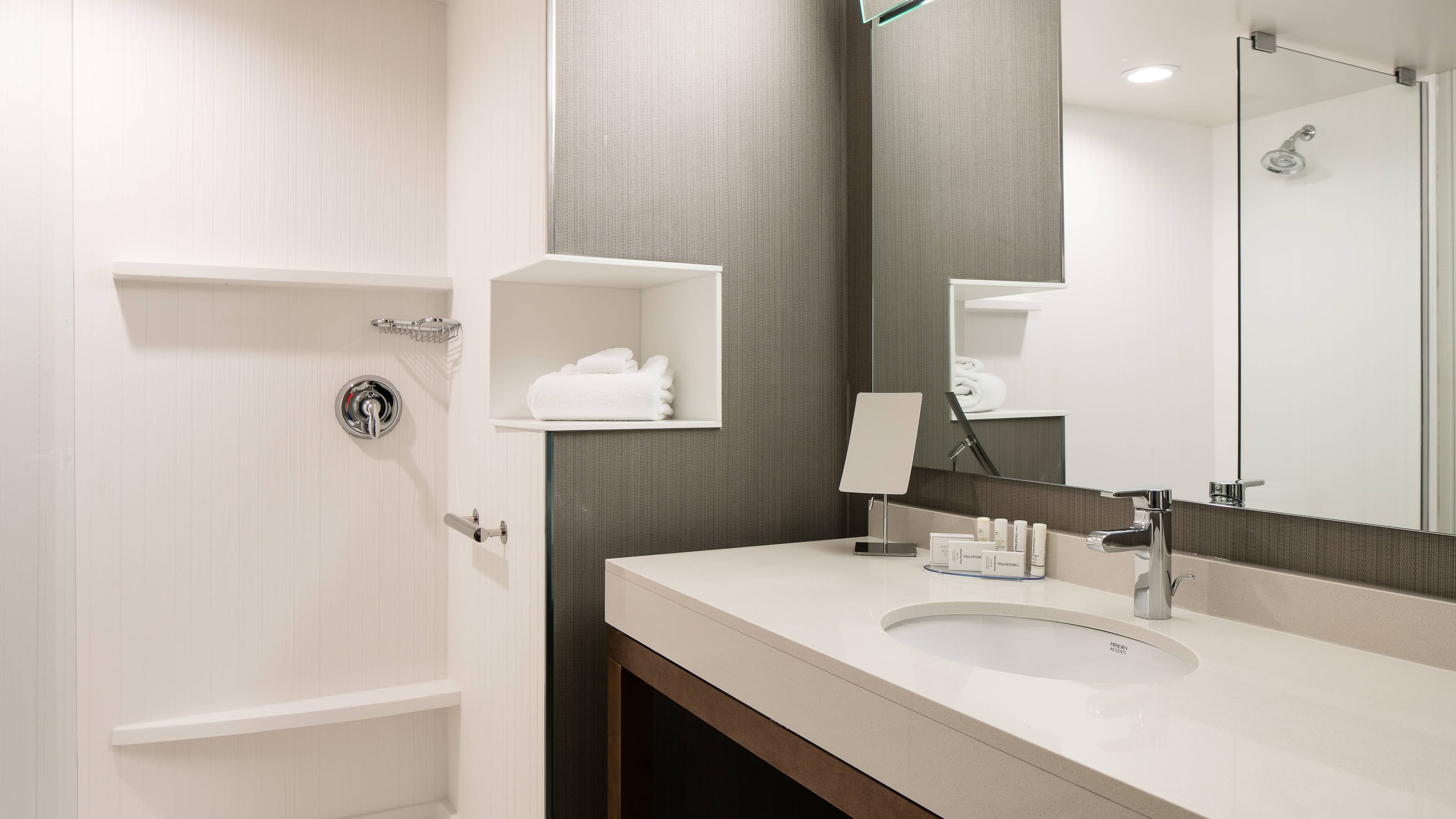 Courtyard Omaha Bellevue at Beardmore Event Center - Image 3