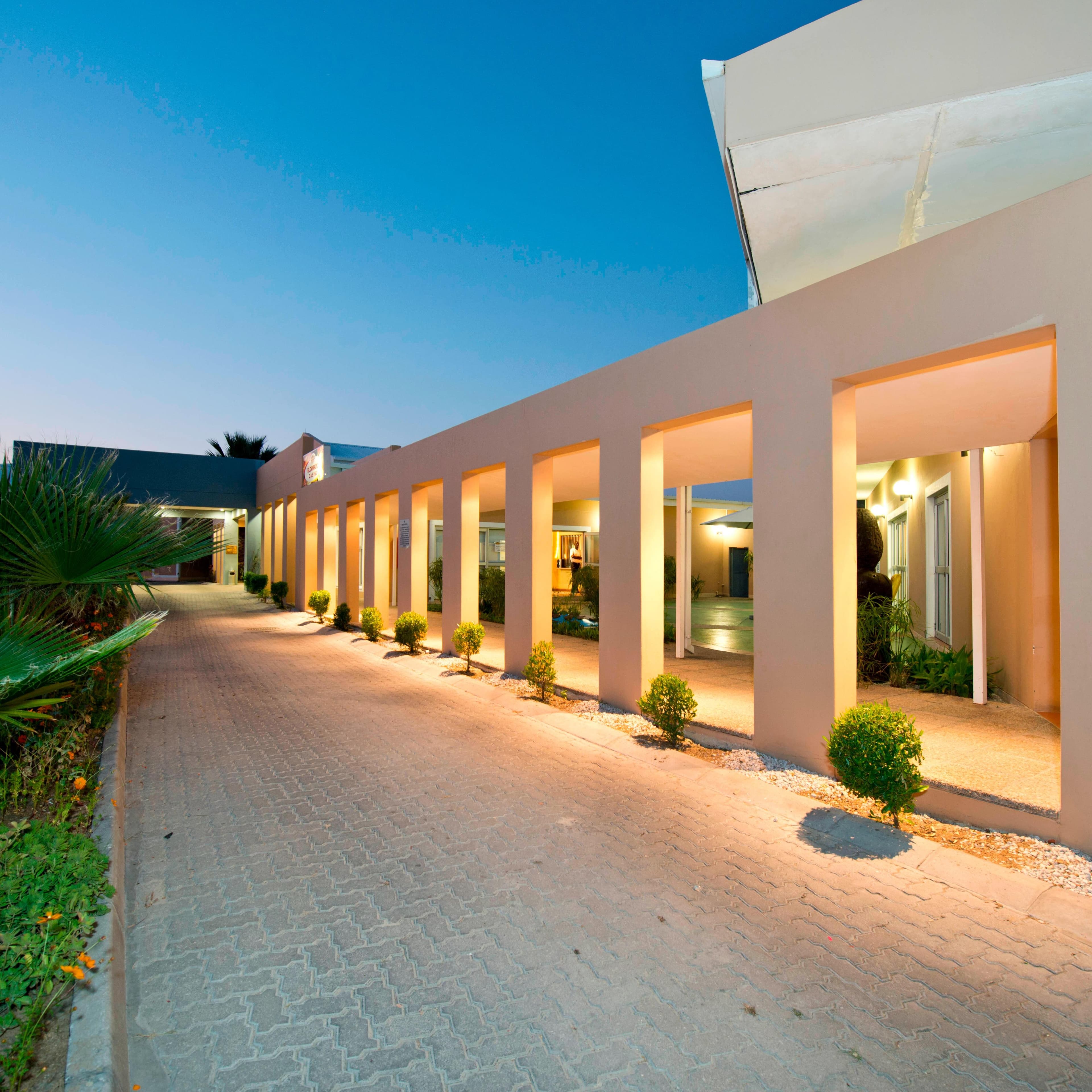 Protea Hotel Ondangwa - Image 1