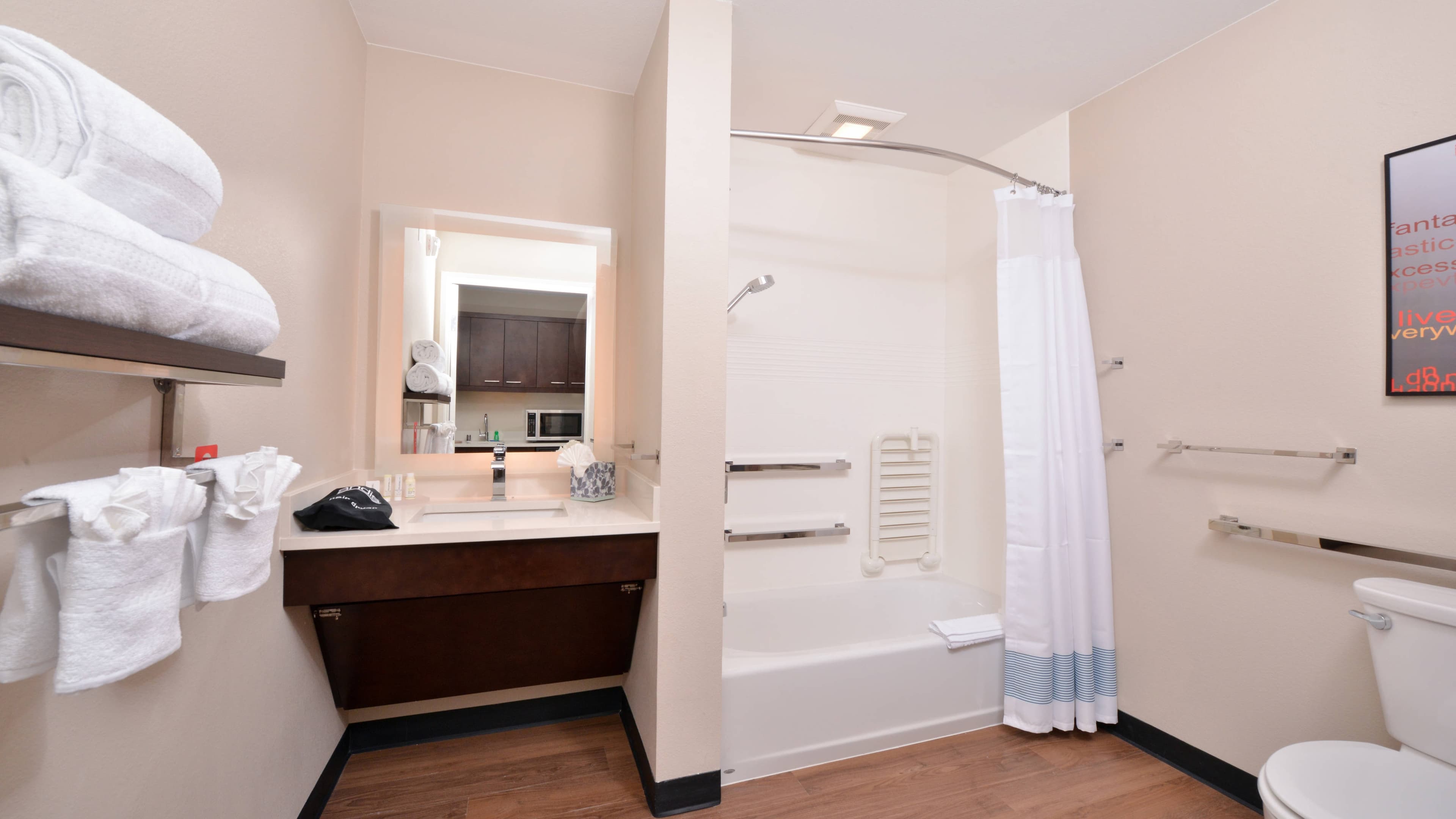 Holiday Inn Express & Suites Ontario - Chino Hills — 64
