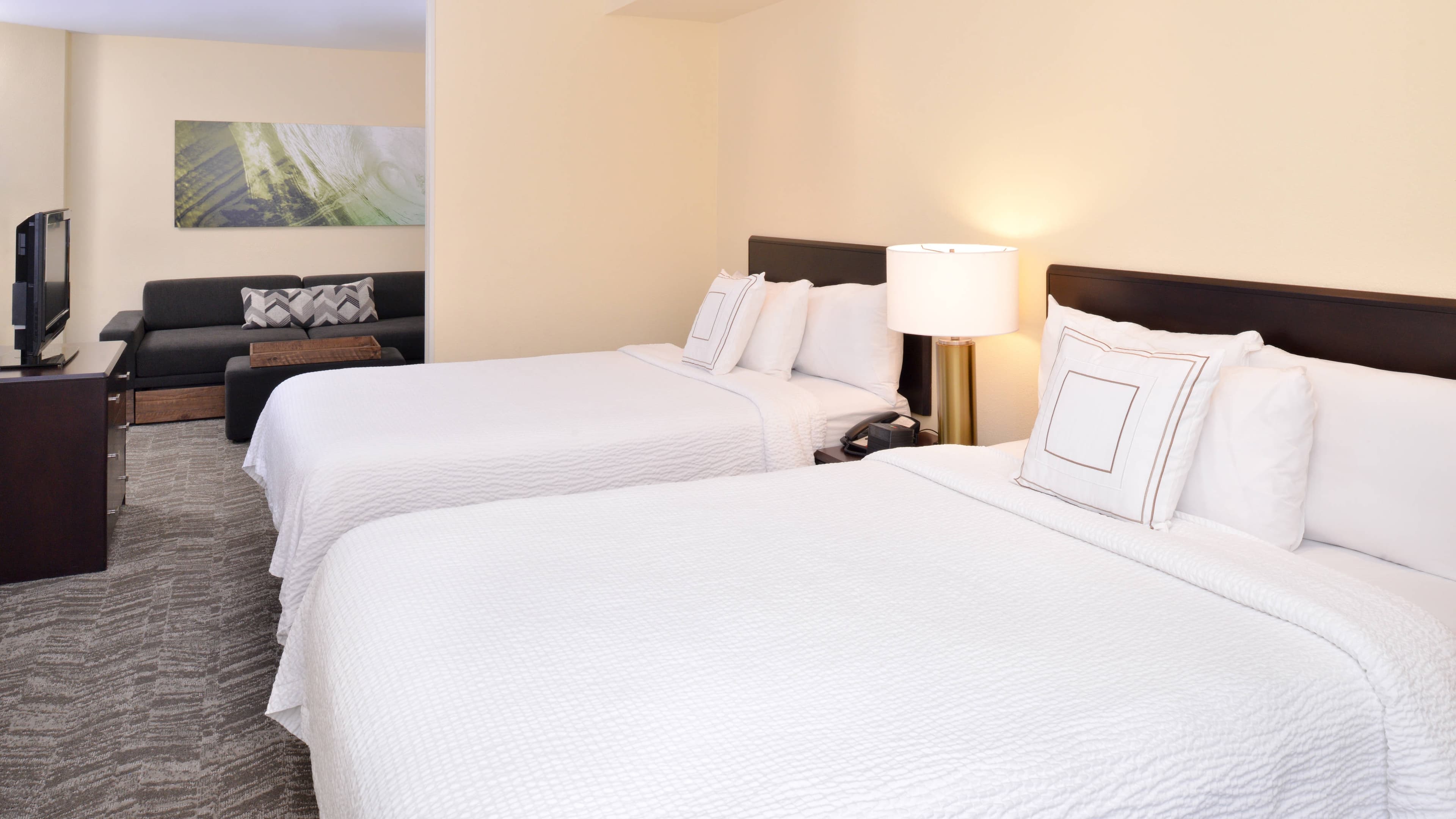 Staybridge Suites Corona South - Image 4