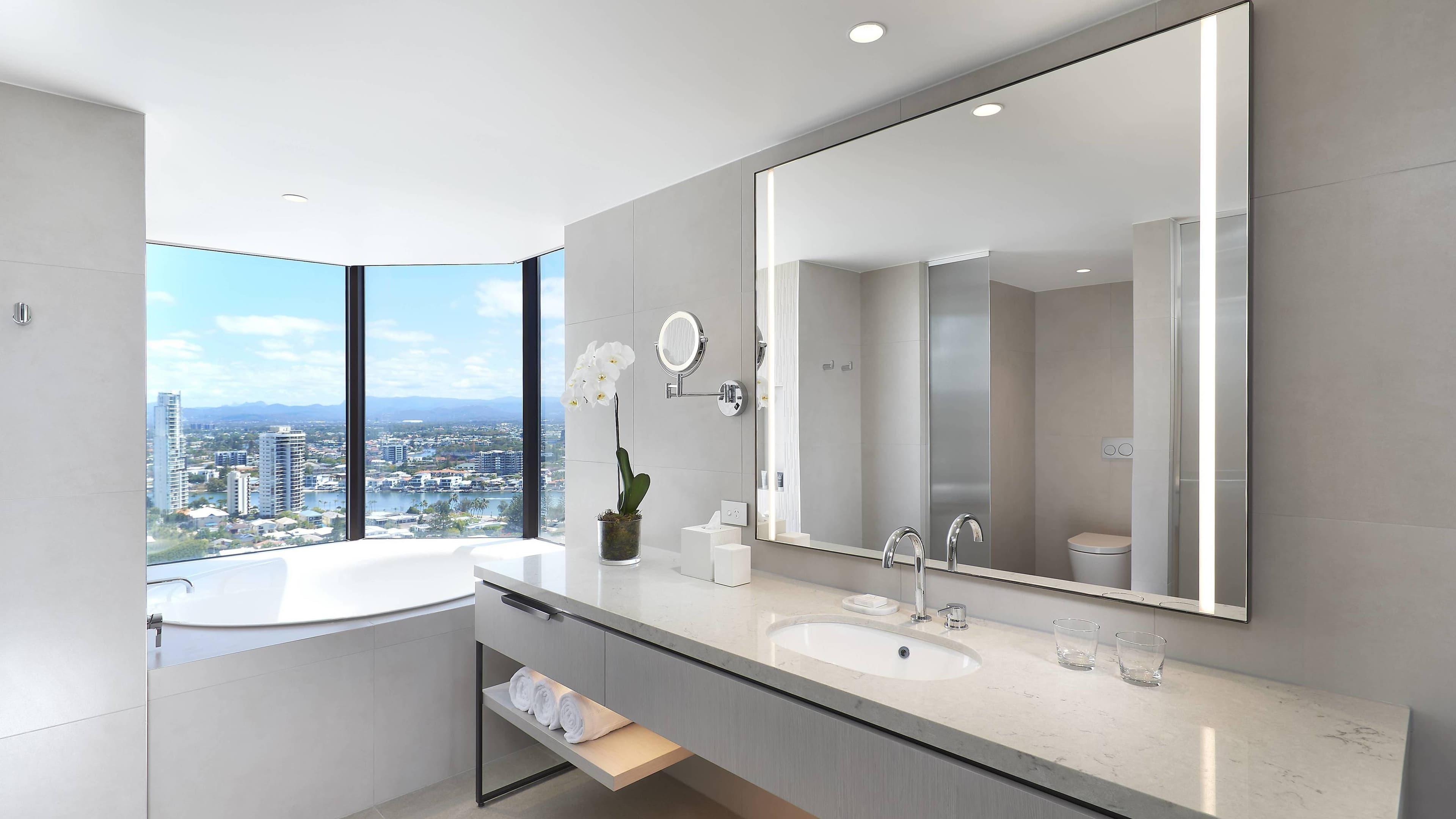 Crowne Plaza Surfers Paradise — 20