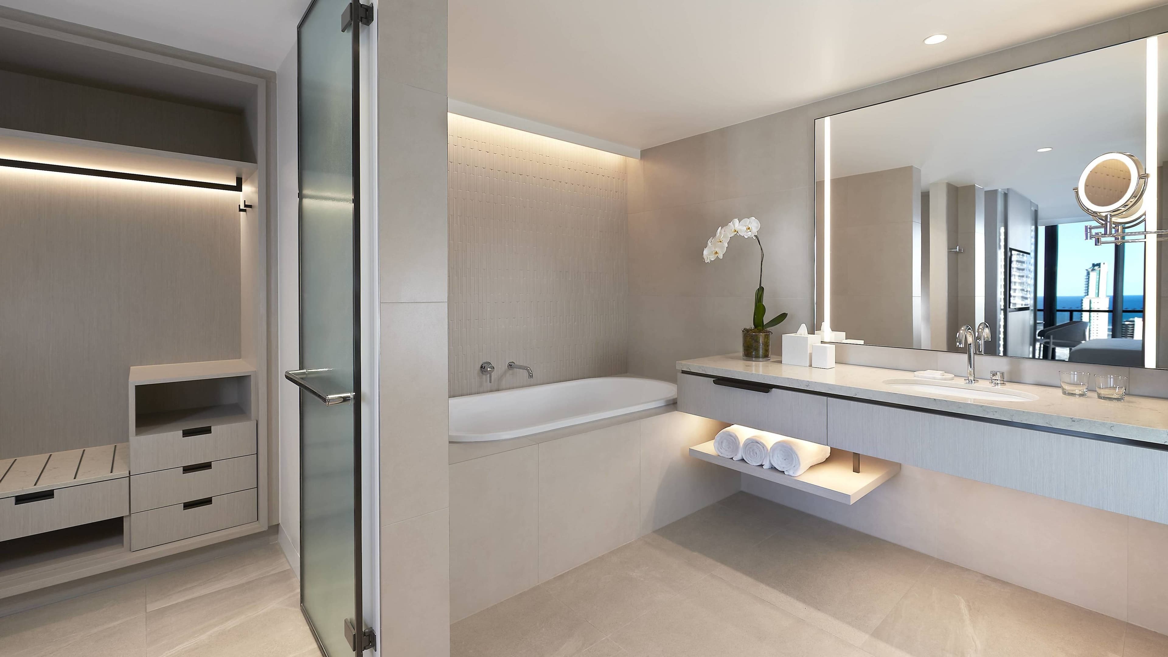 Crowne Plaza Surfers Paradise — 39