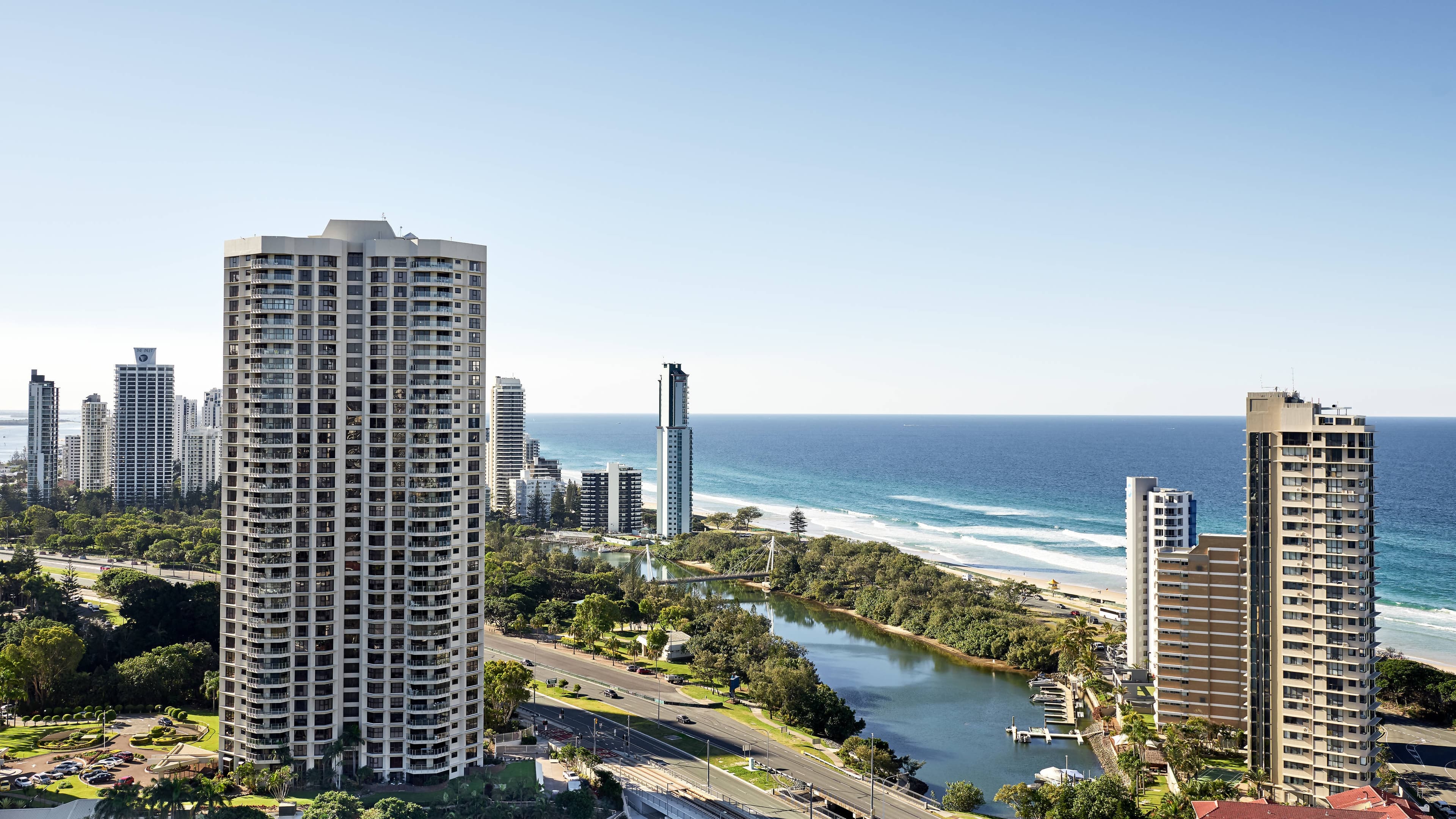 Crowne Plaza Surfers Paradise — 18