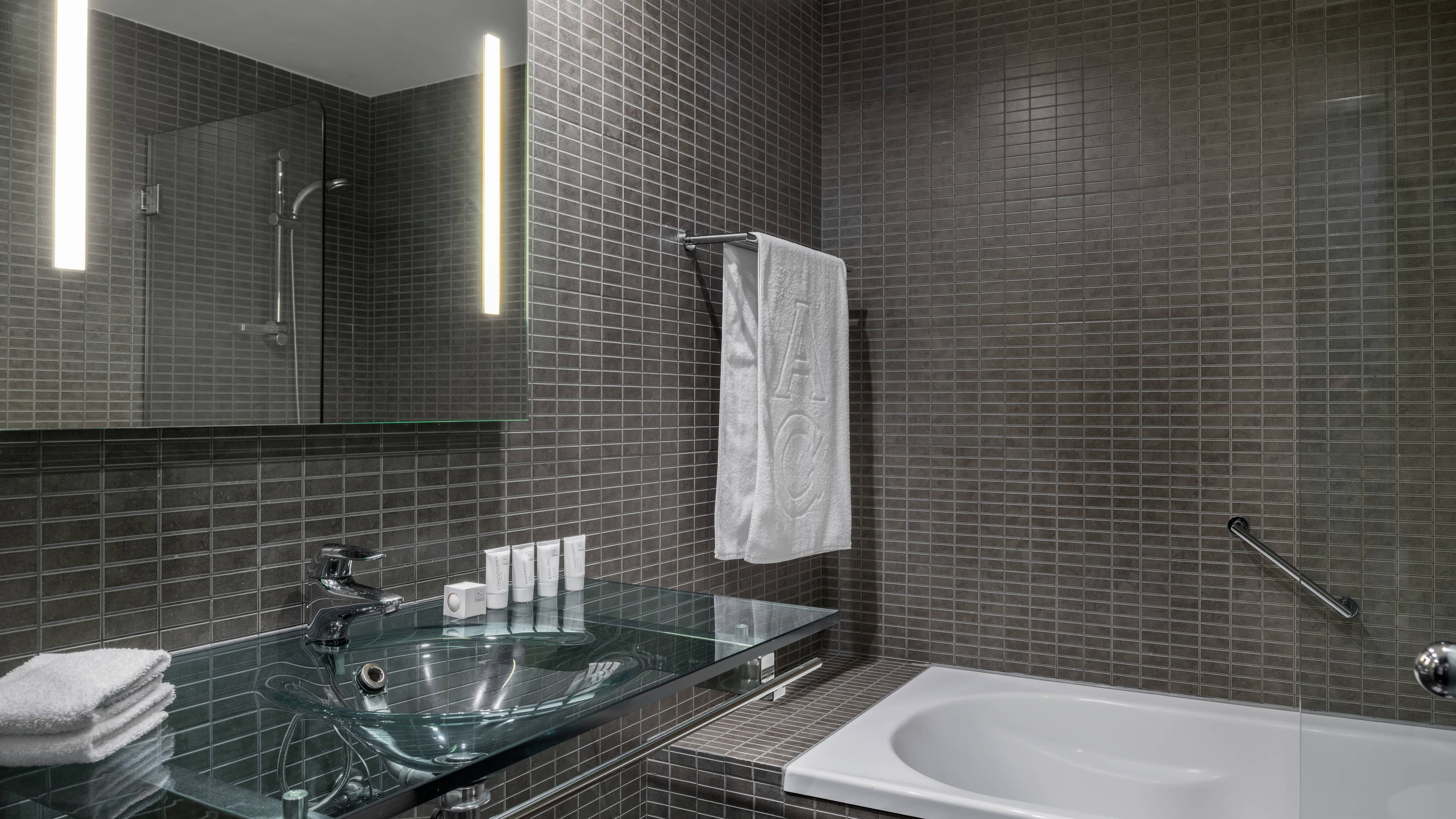 AC Hotel Porto — 8