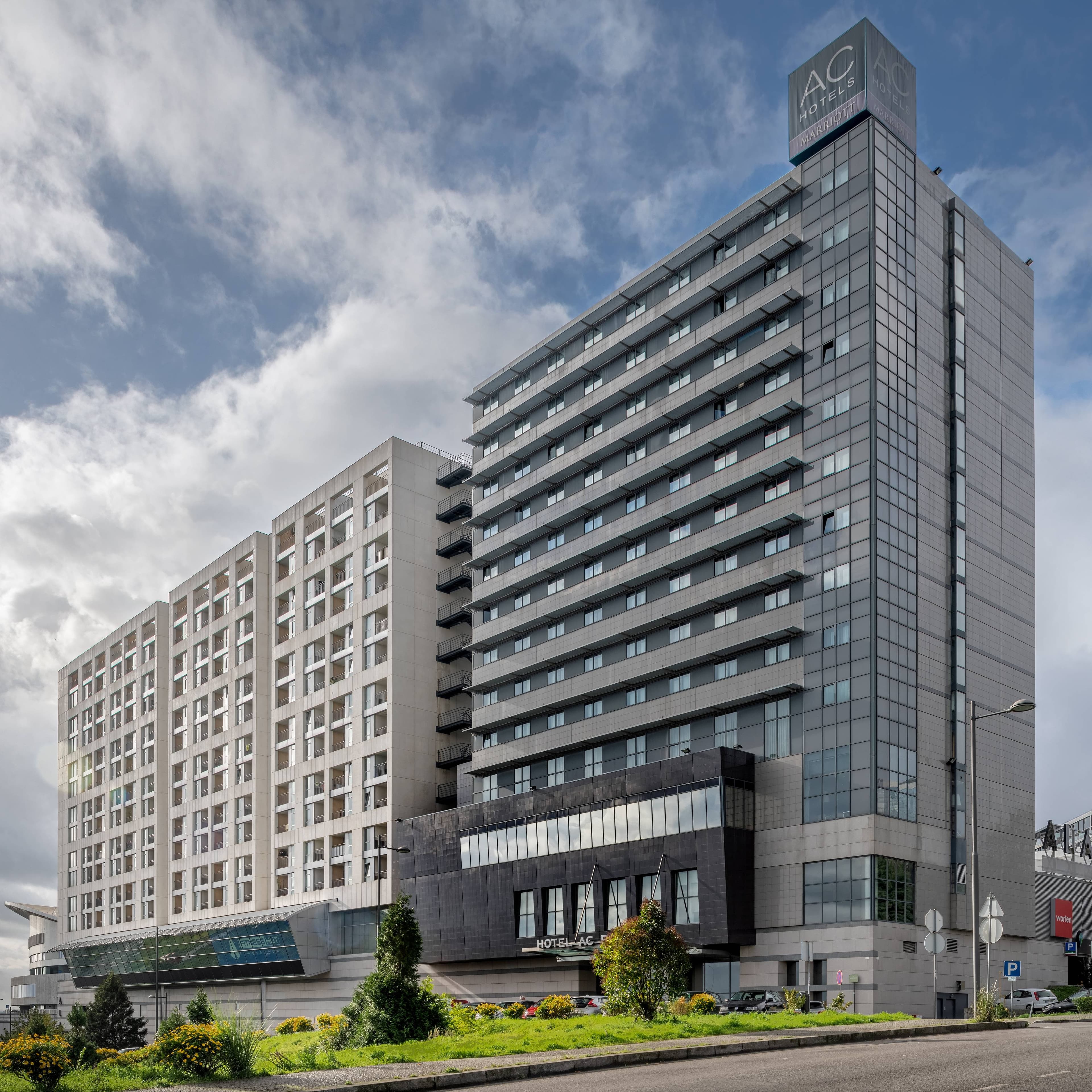 AC Hotel Porto - Image 1