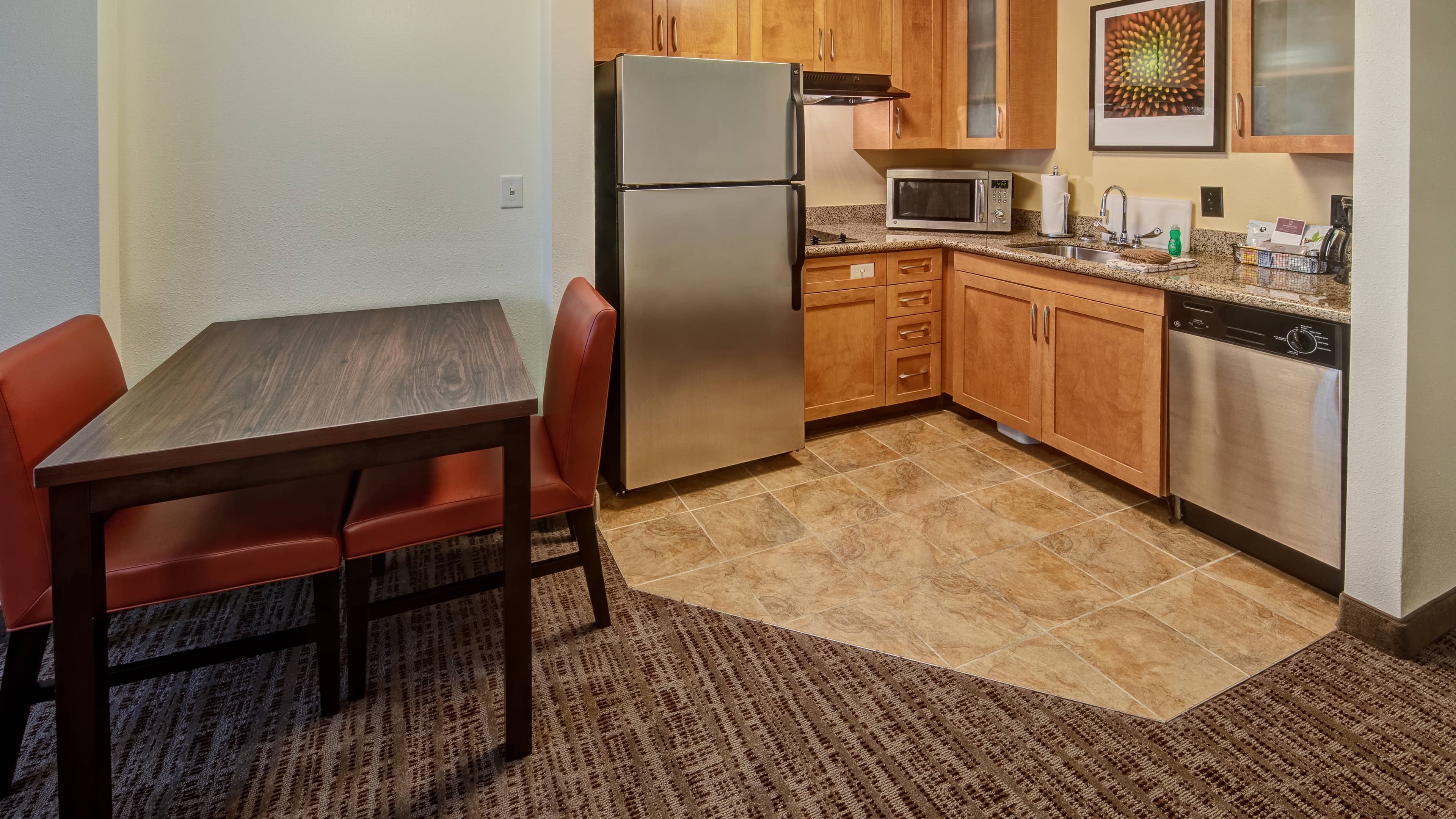 One Bedroom Suite - Image 4
