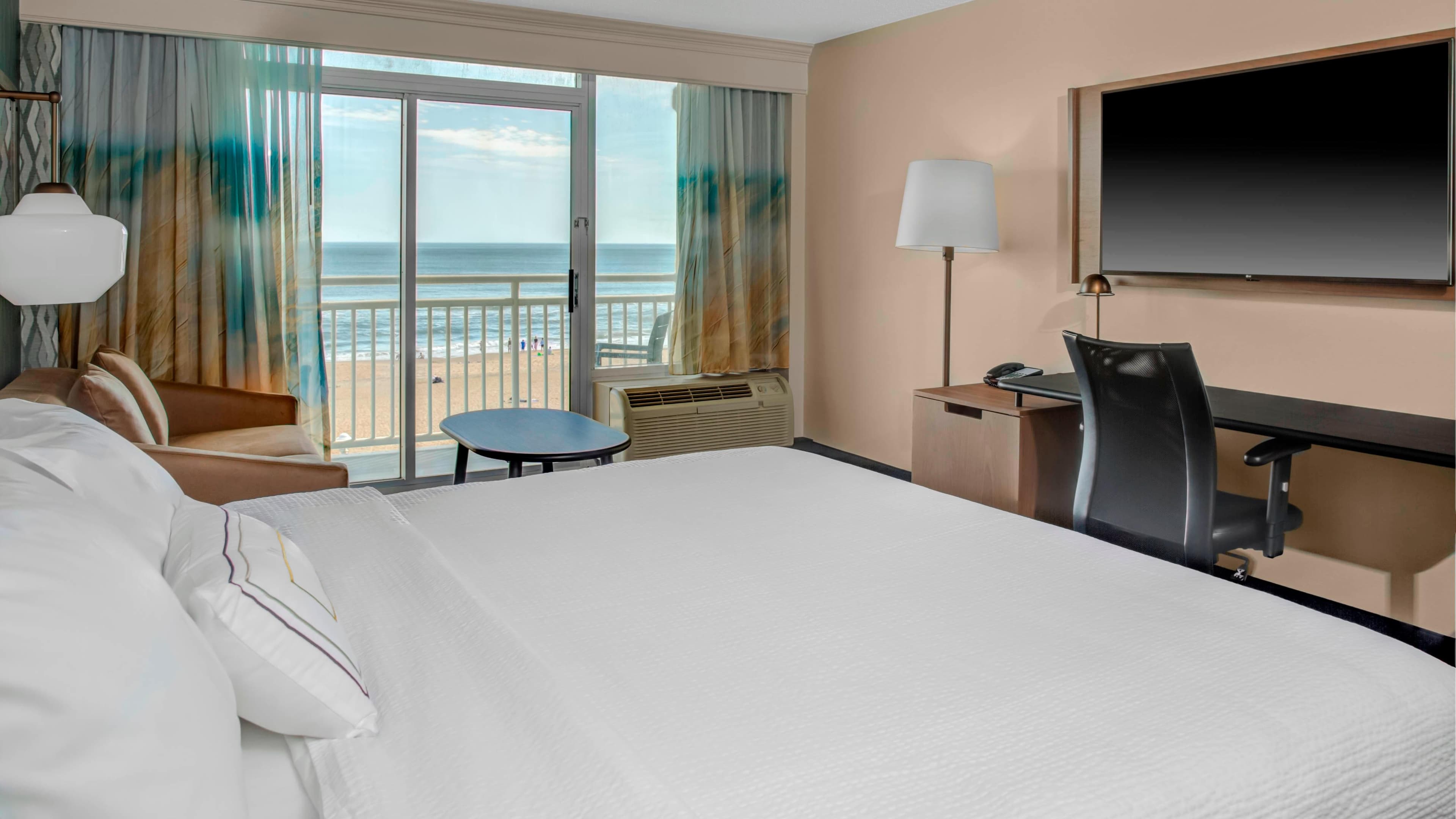 Fairfield Inn & Suites Virginia Beach Oceanfront — 10