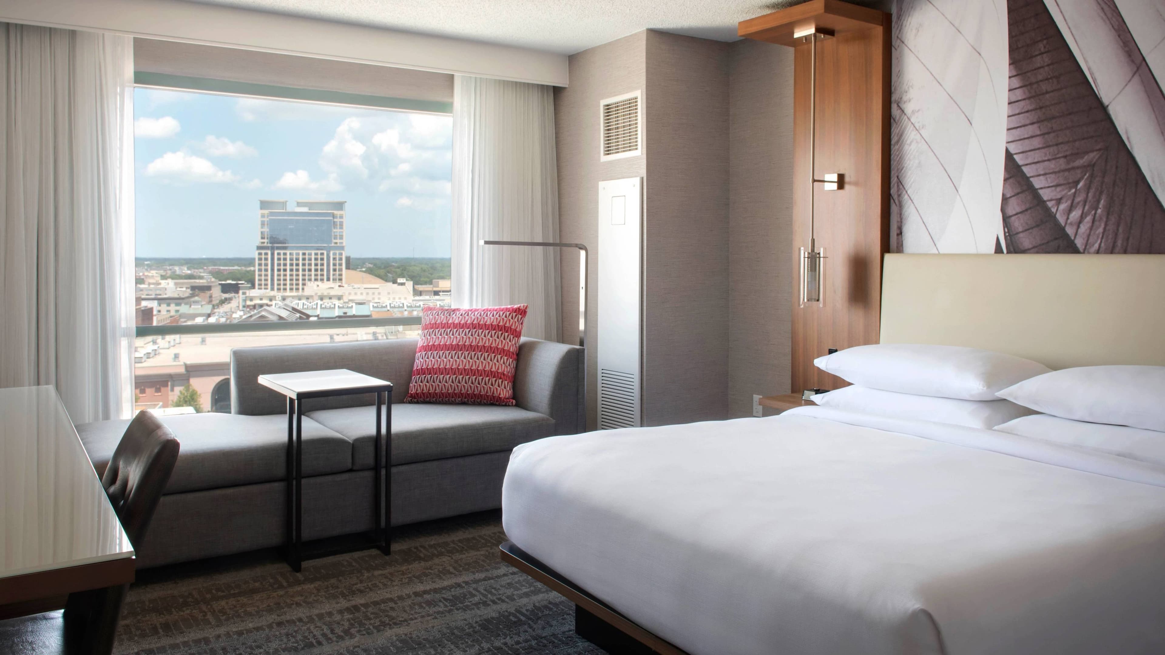 Norfolk Waterside Marriott - Image 4