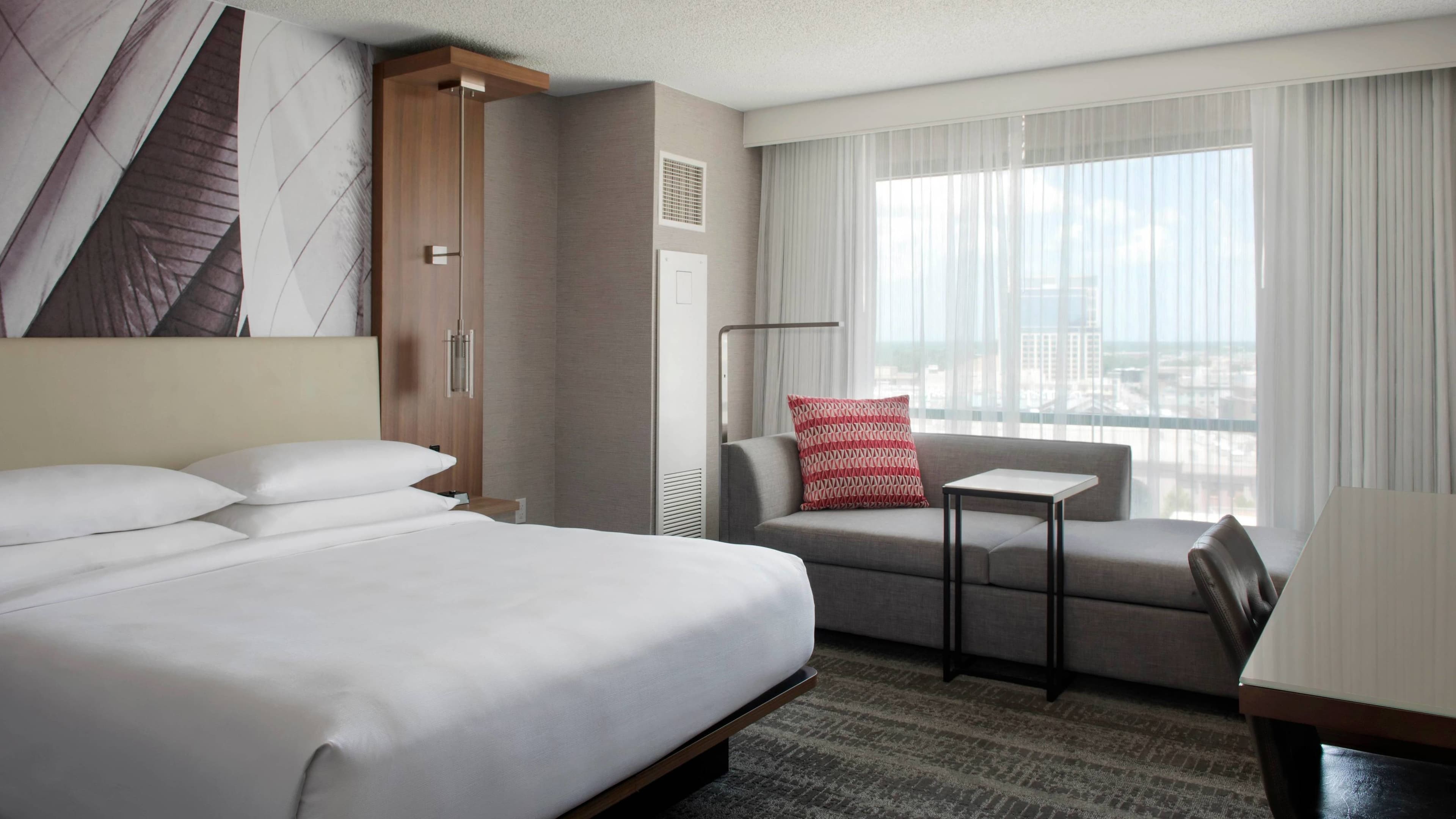 Norfolk Waterside Marriott - Image 3