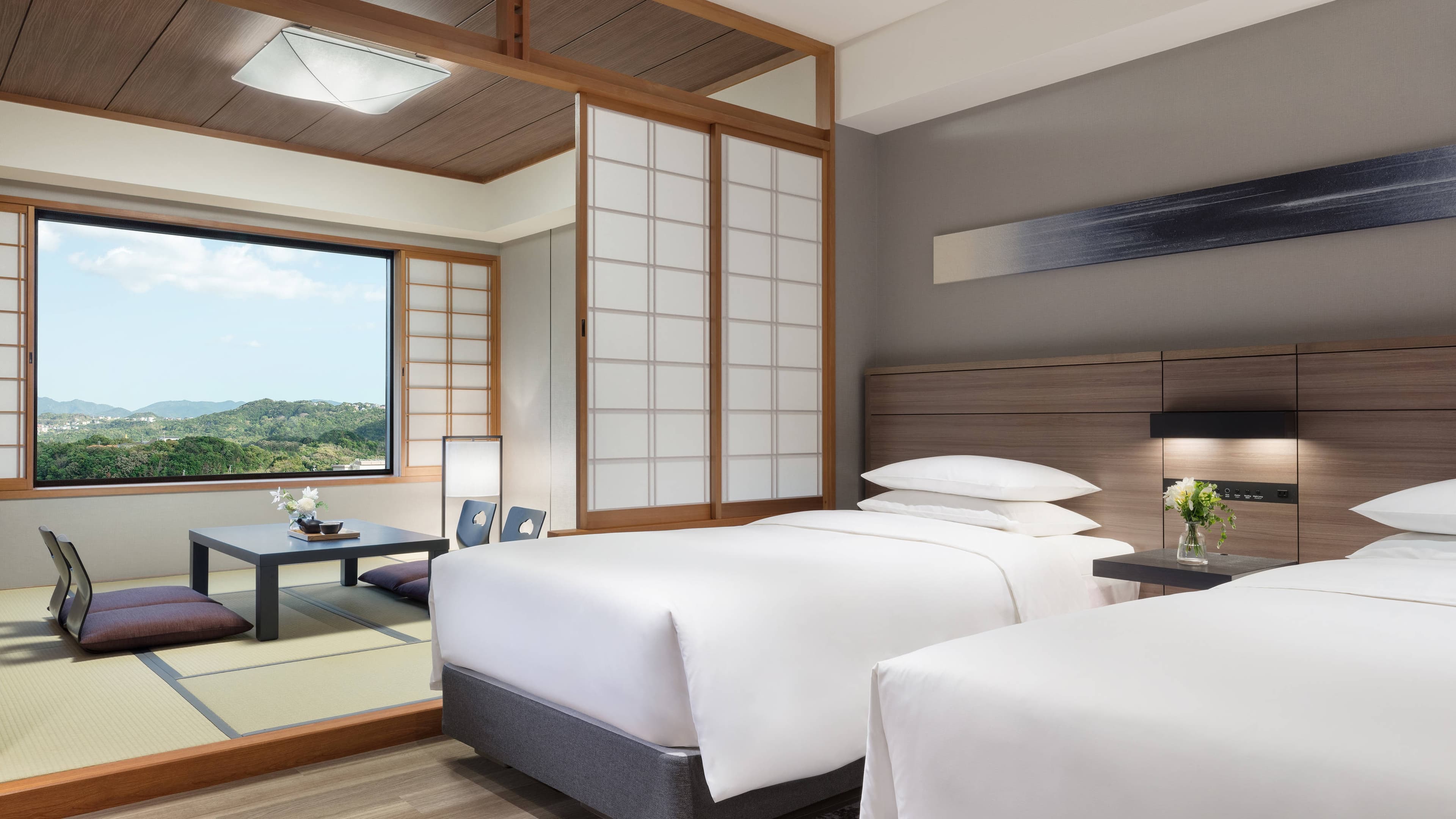 Holiday Inn Osaka Namba - Image 4