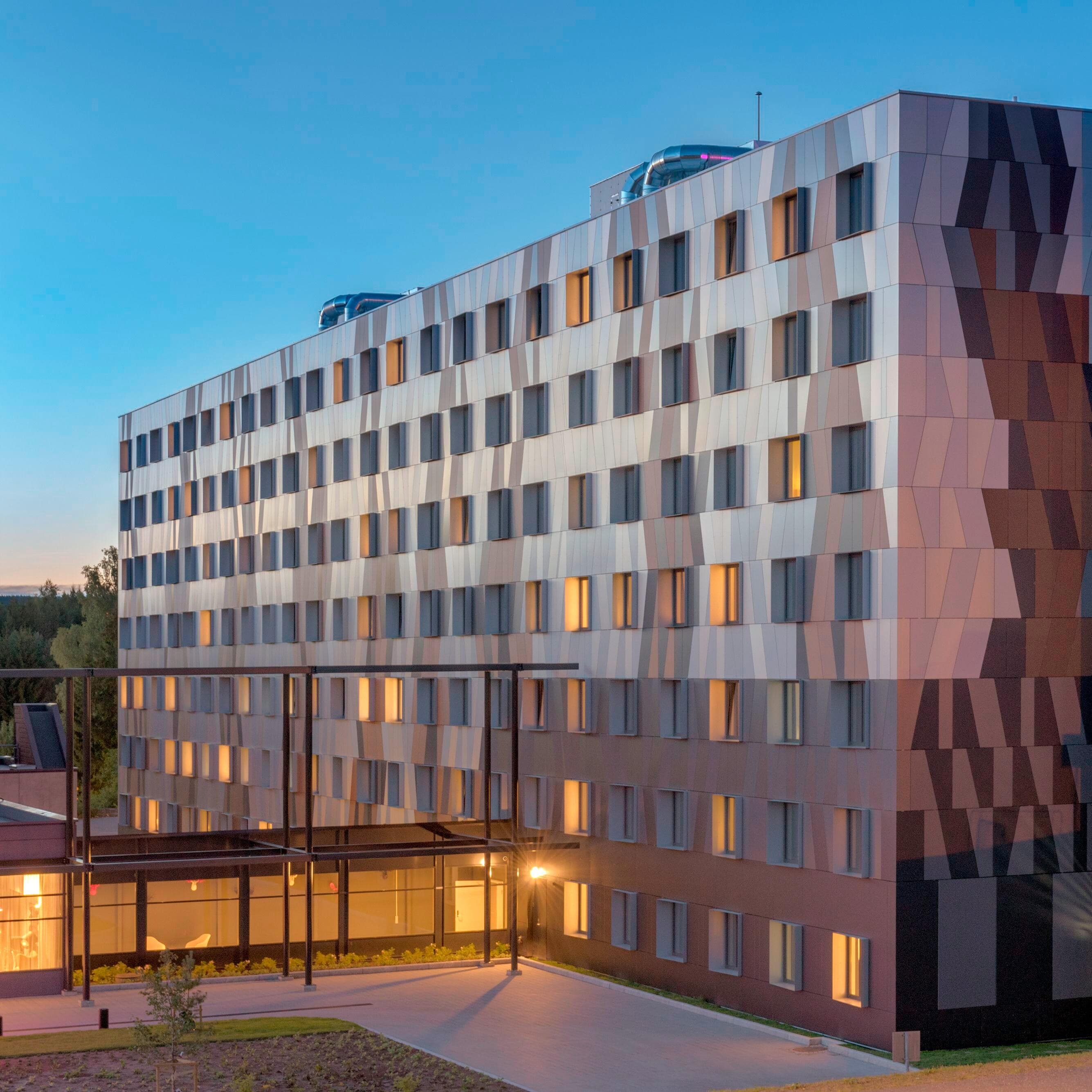 X Hotel
