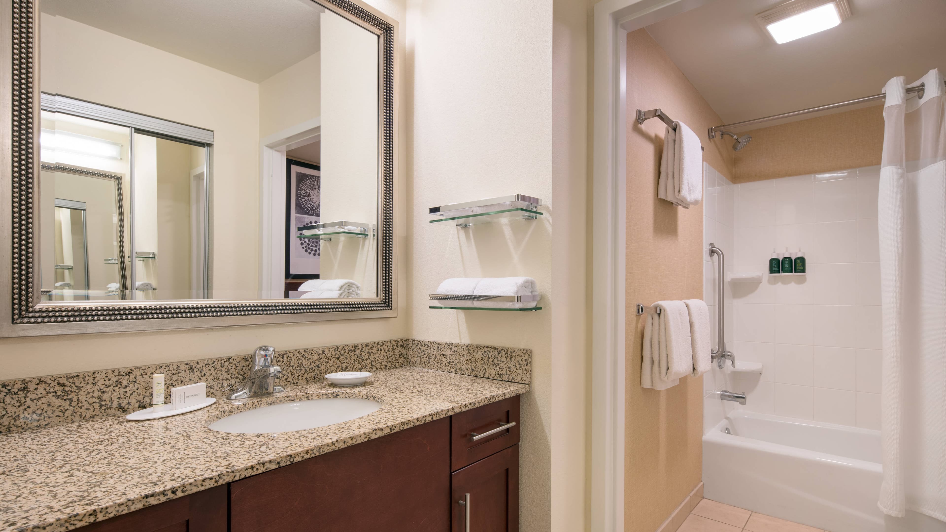 Residence Inn Camarillo - Image 5