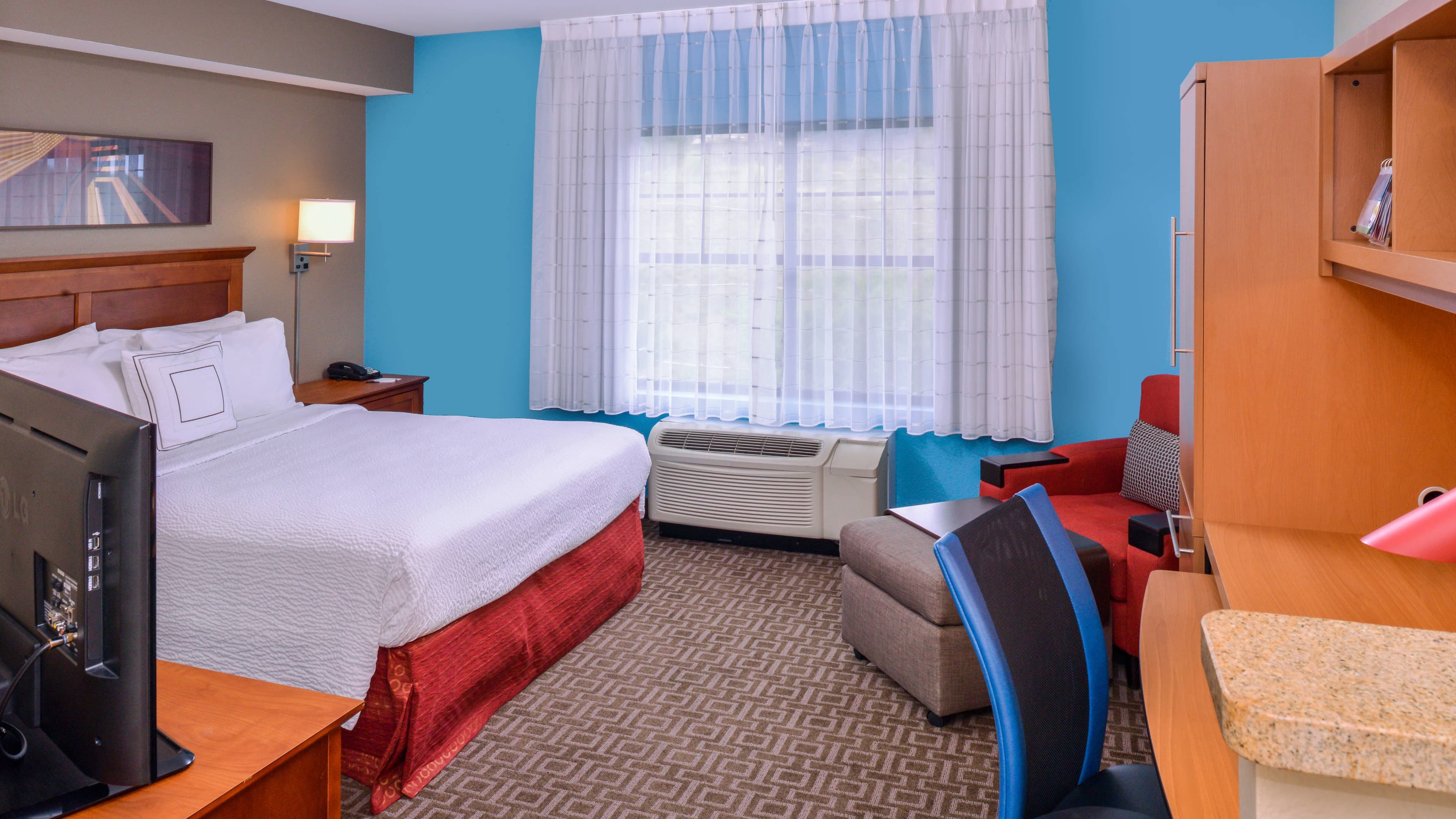 TownePlace Suites Thousand Oaks Ventura County - Image 2
