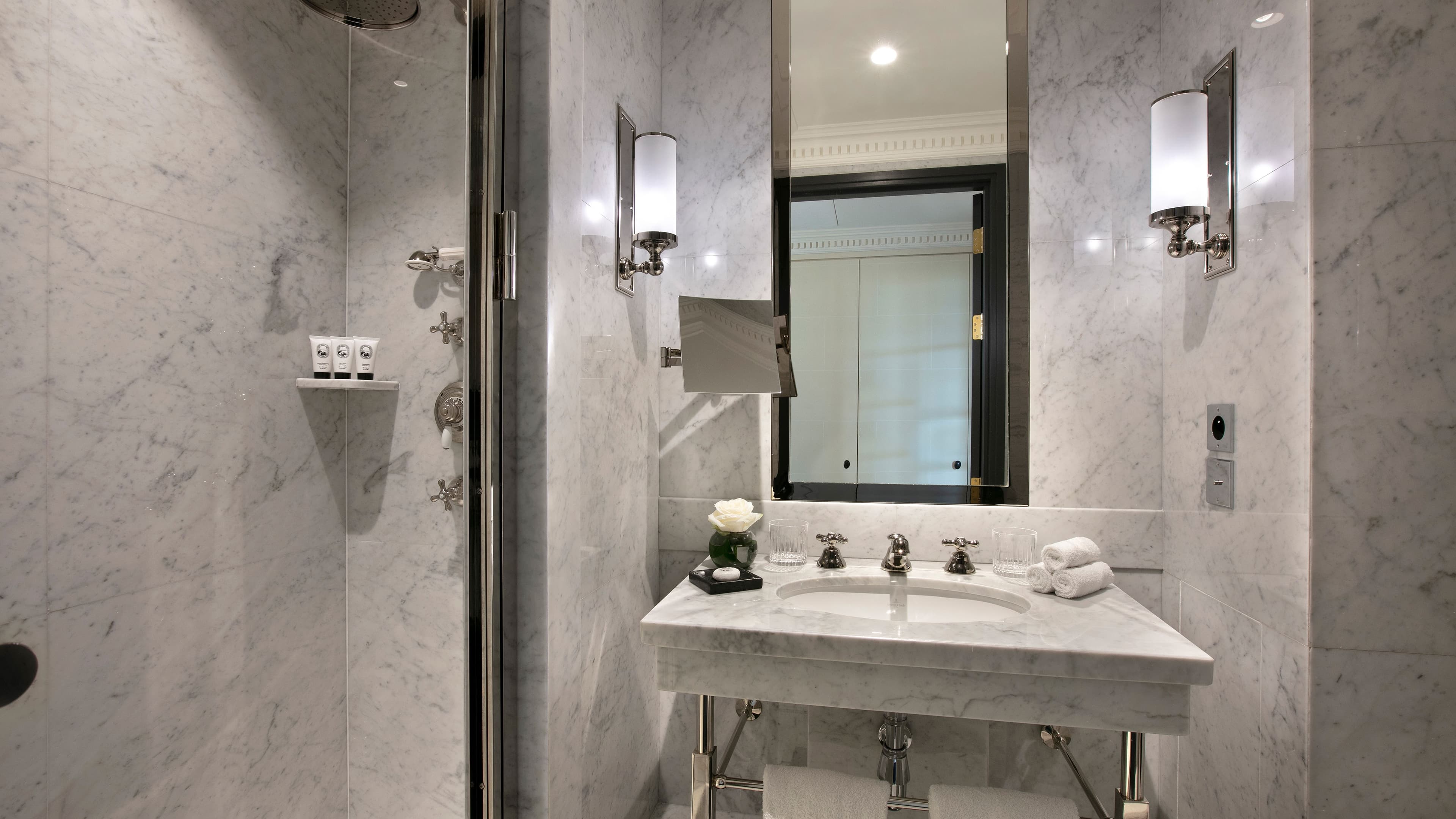 Hôtel de Berri Champs-Élysées, a Luxury Collection Hotel, Paris - Image 4