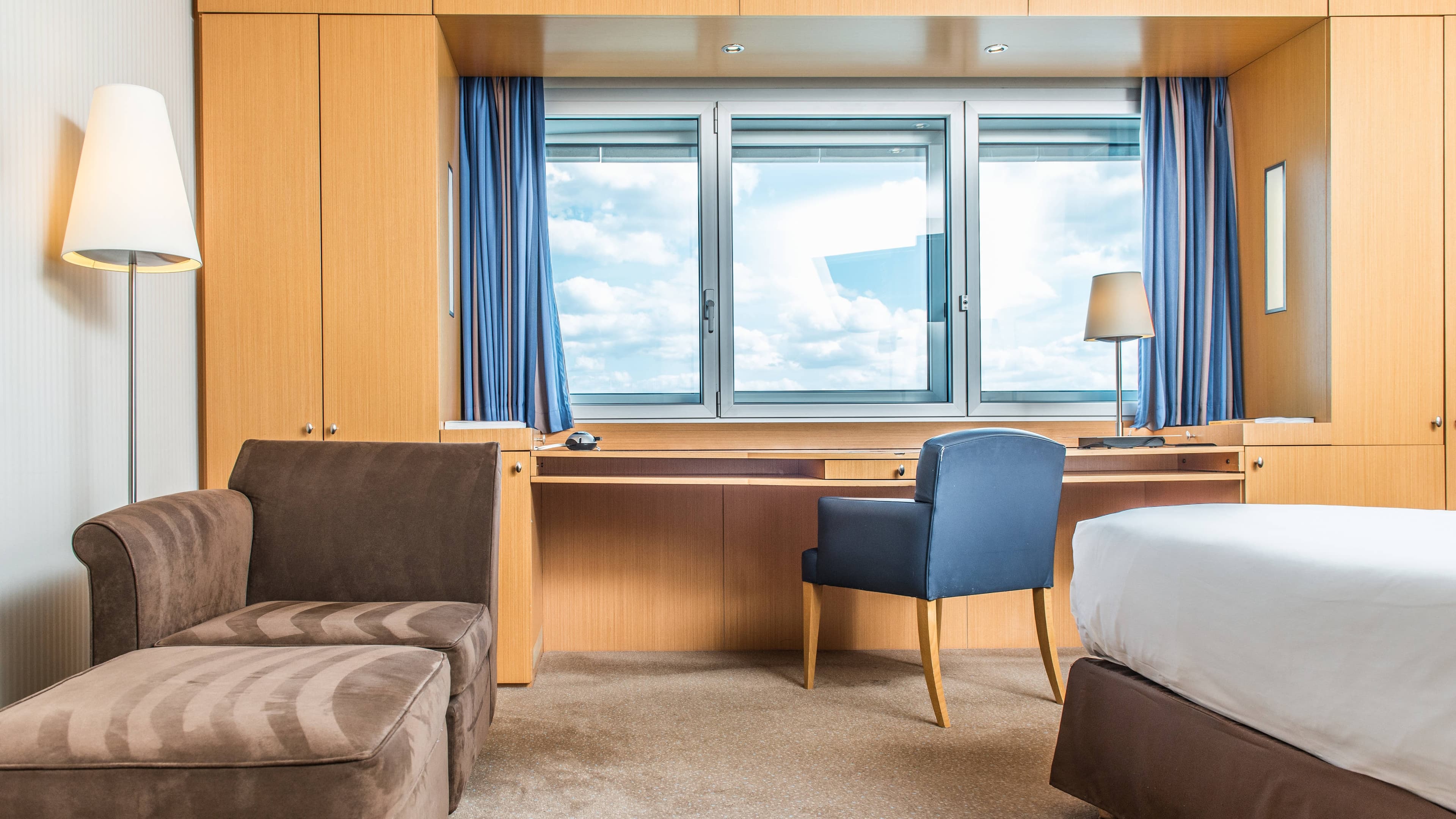 Sheraton Paris Charles de Gaulle Airport Hotel — 16