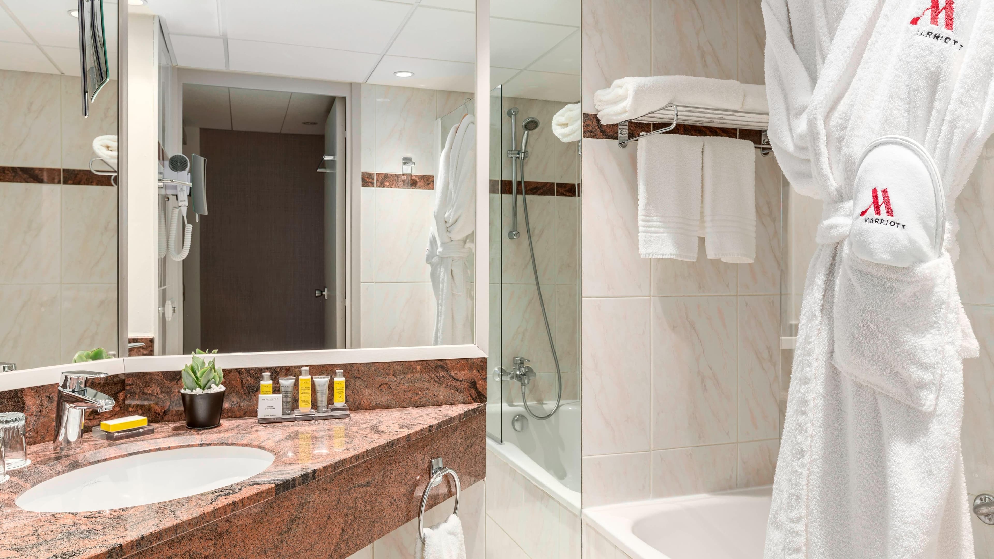 Paris Marriott Rive Gauche Hotel & Conference Center — 16