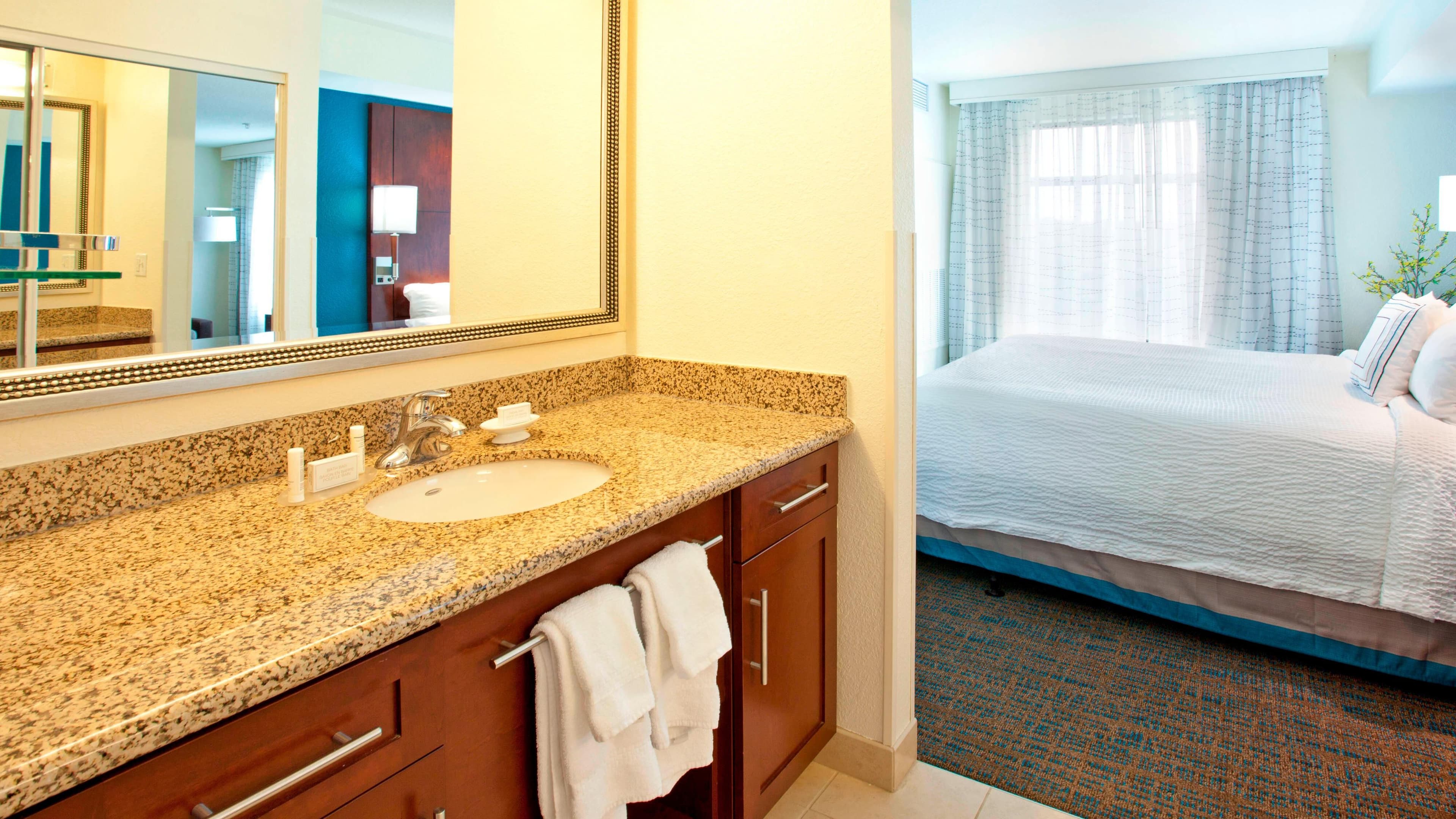 Holiday Inn Portland-Airport (I-205) — 11