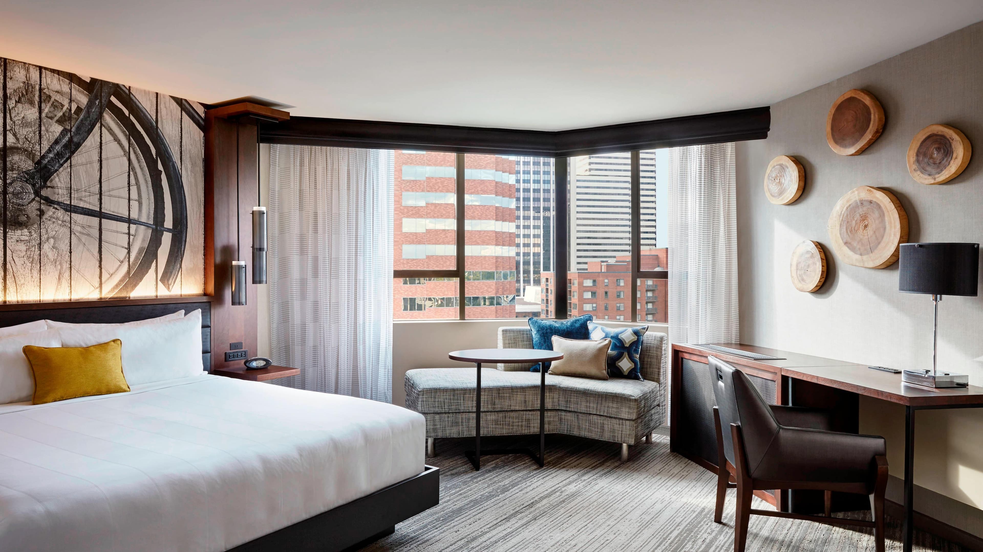 Portland Marriott Downtown Waterfront - Image 2