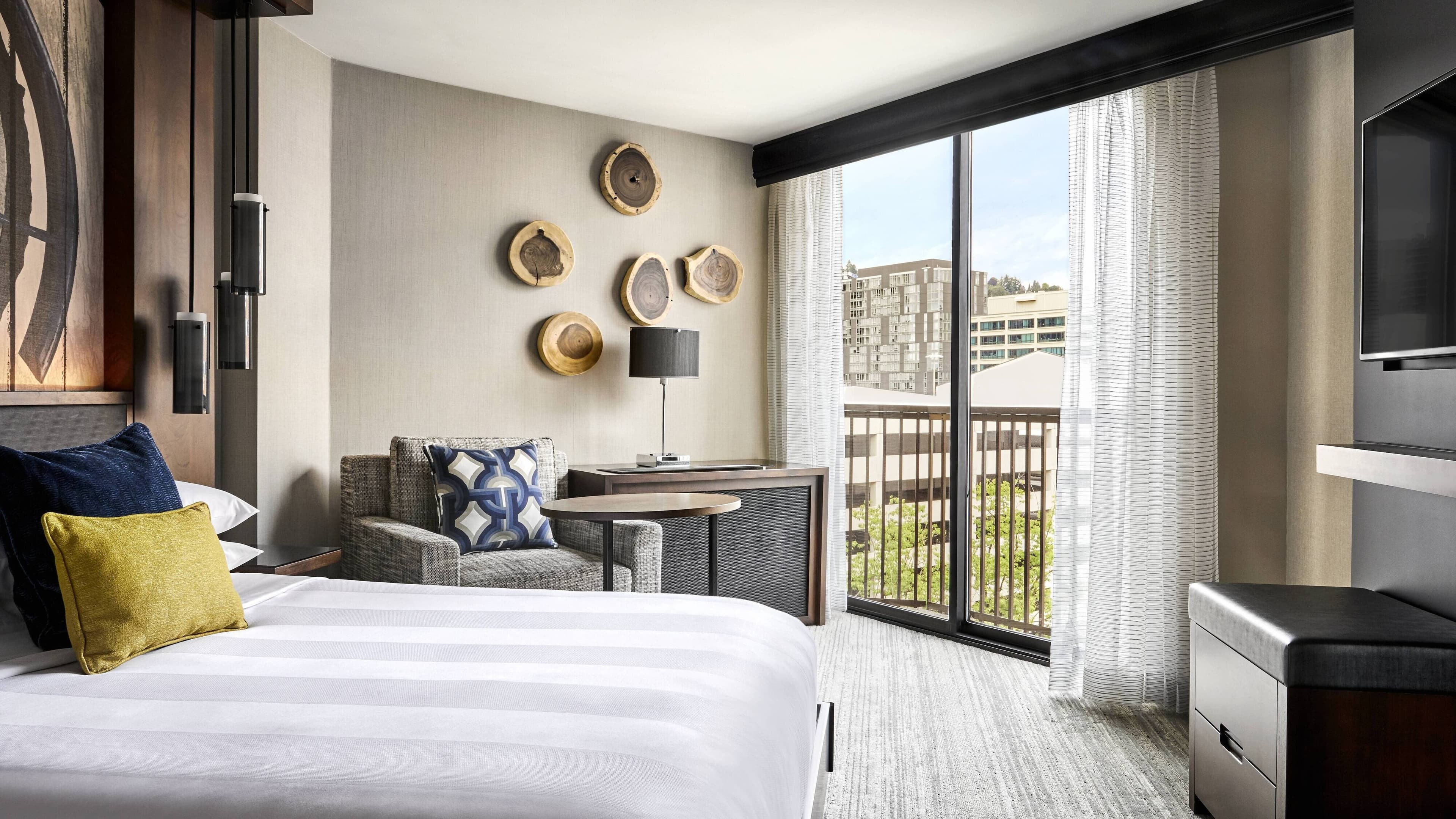 Holiday Inn Express & Suites Portland-Nw Downtown — 49