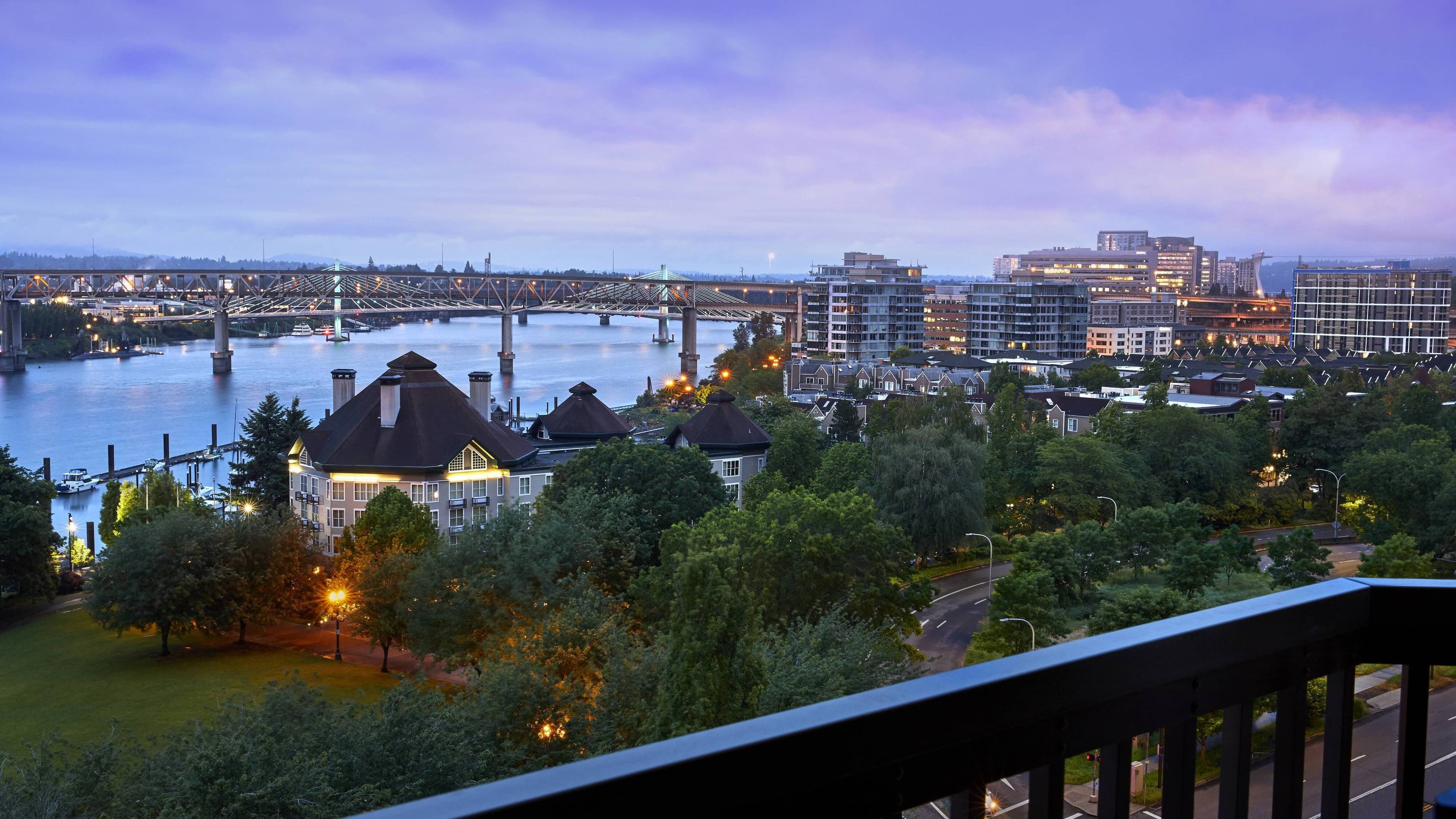 Holiday Inn Express & Suites Portland-Nw Downtown — 31