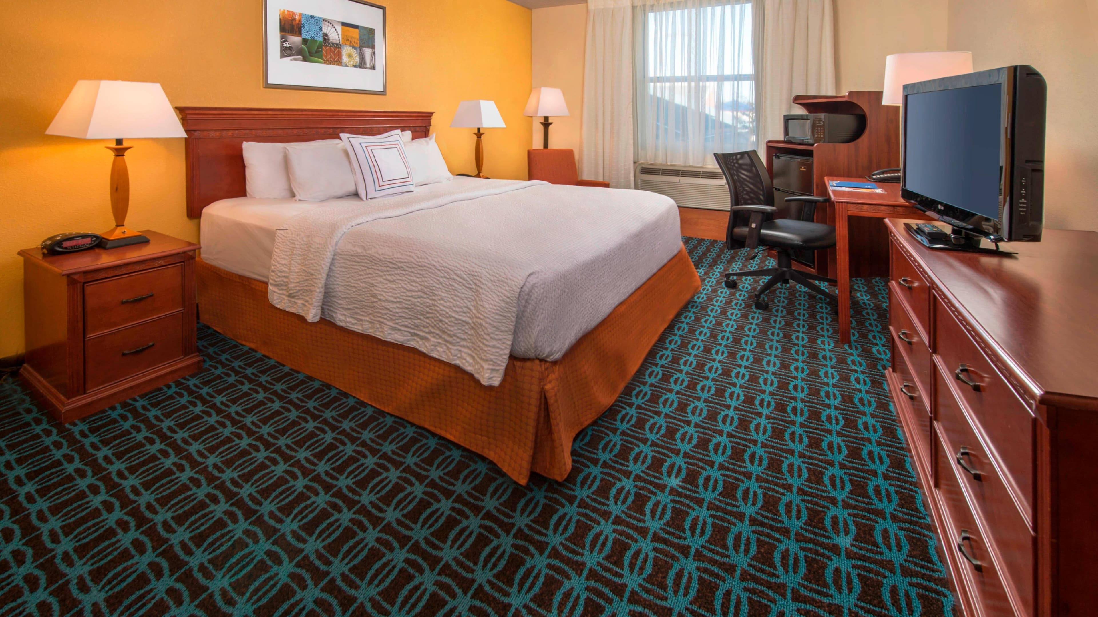 Fairfield Inn & Suites Williamsburg - Image 5