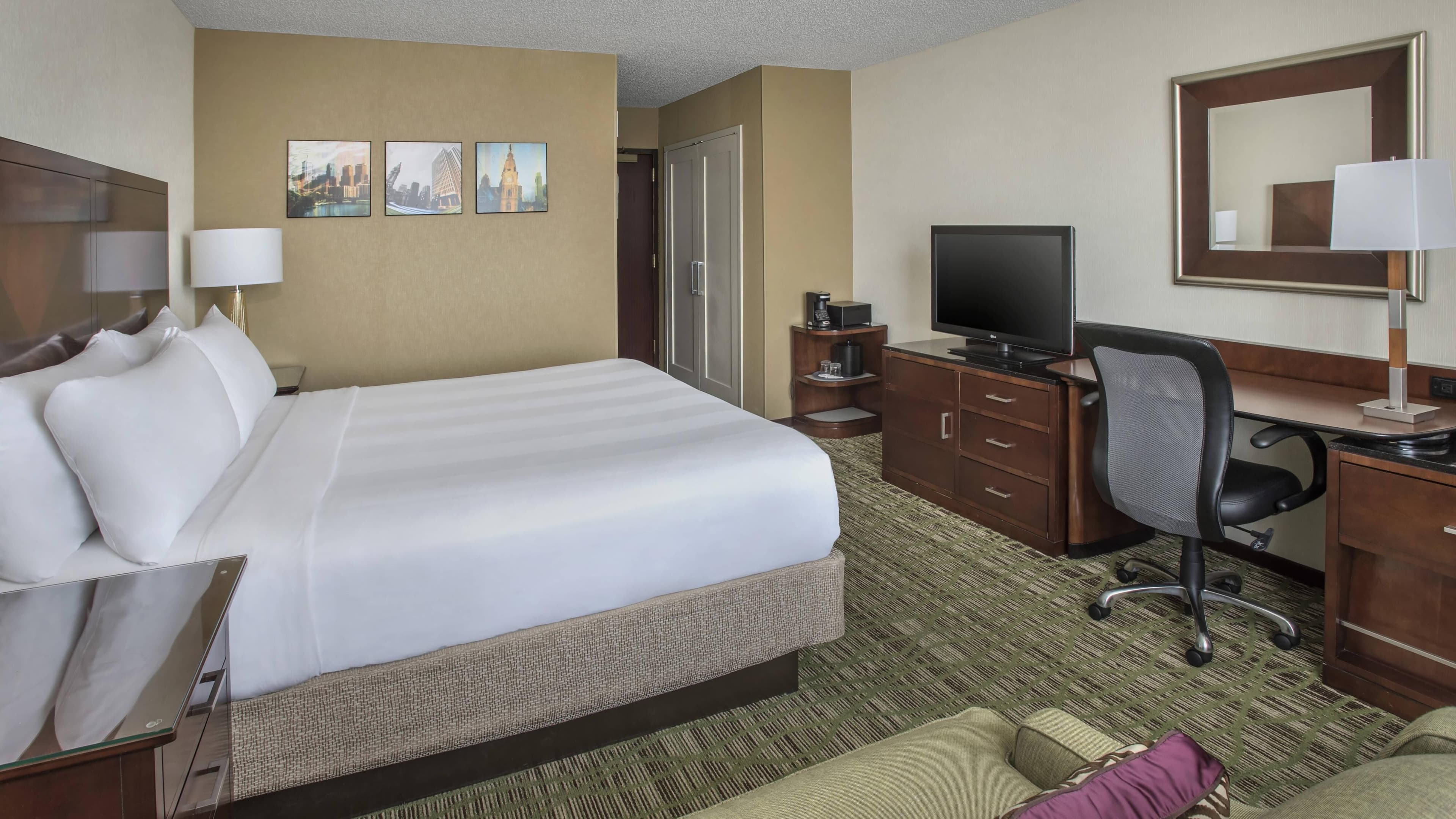 Philadelphia Airport Marriott — 8