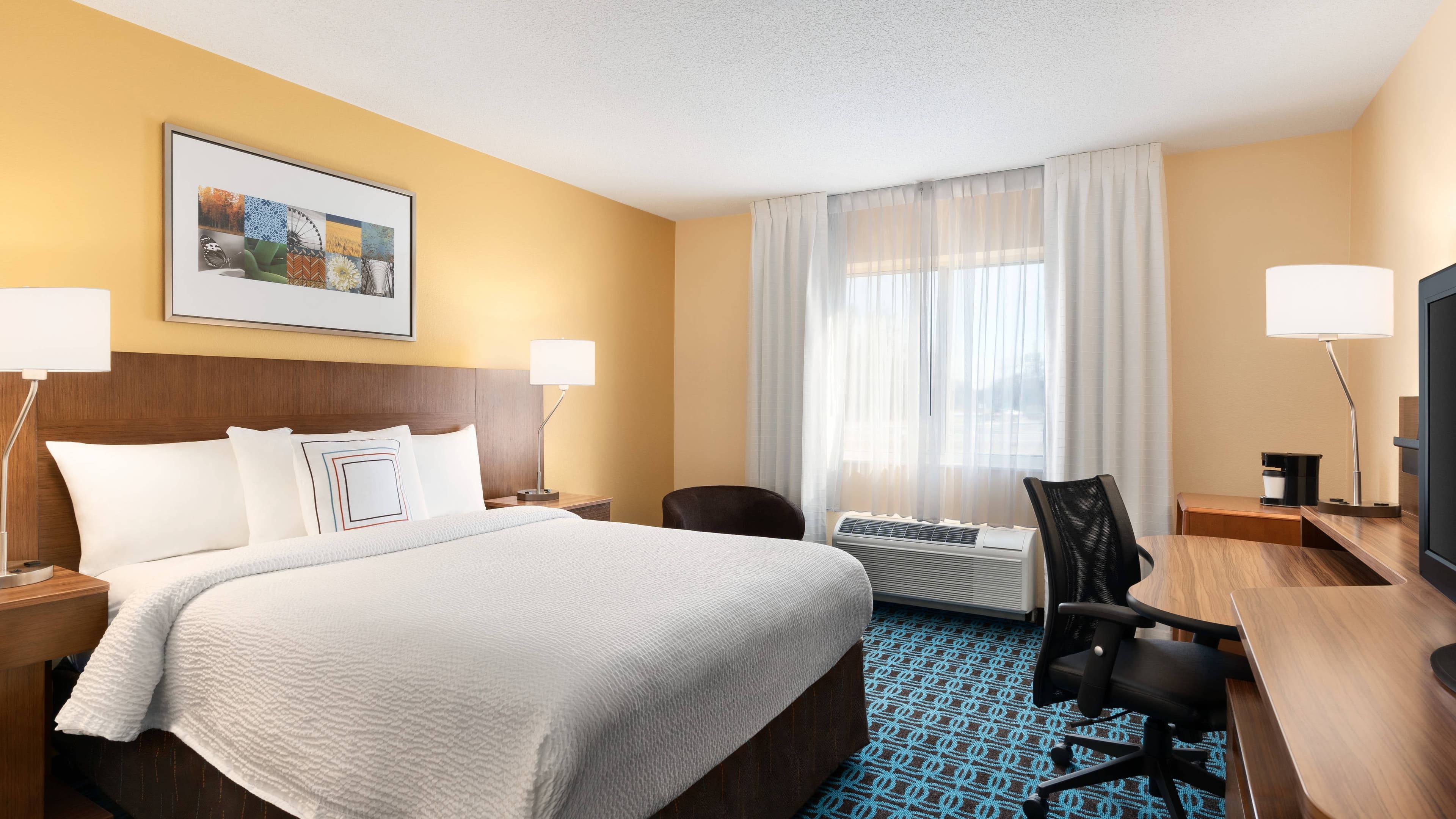 Fairfield Inn Deptford — 11