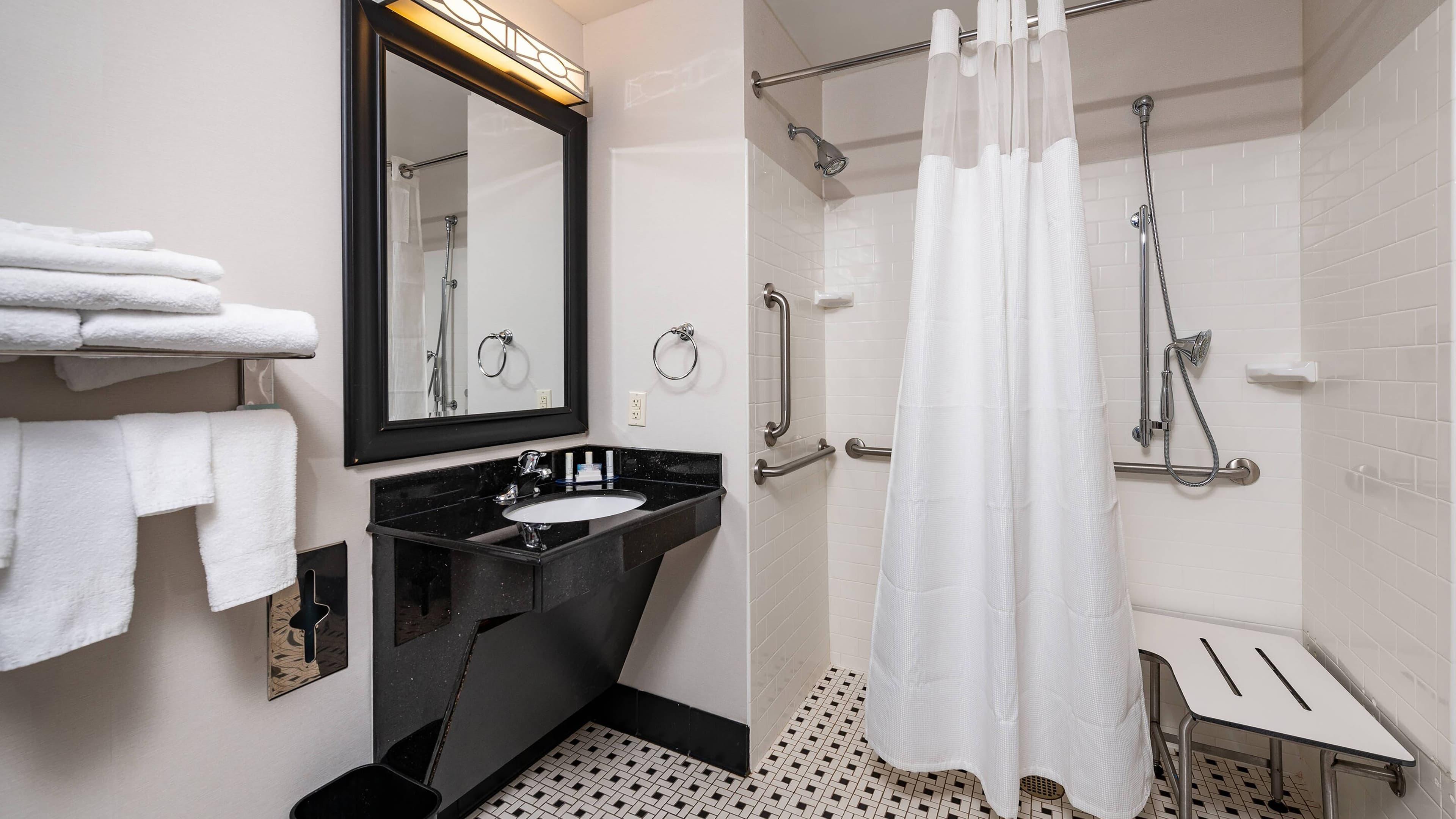 Fairfield Inn & Suites Philadelphia Valley Forge/Great Valley — 6