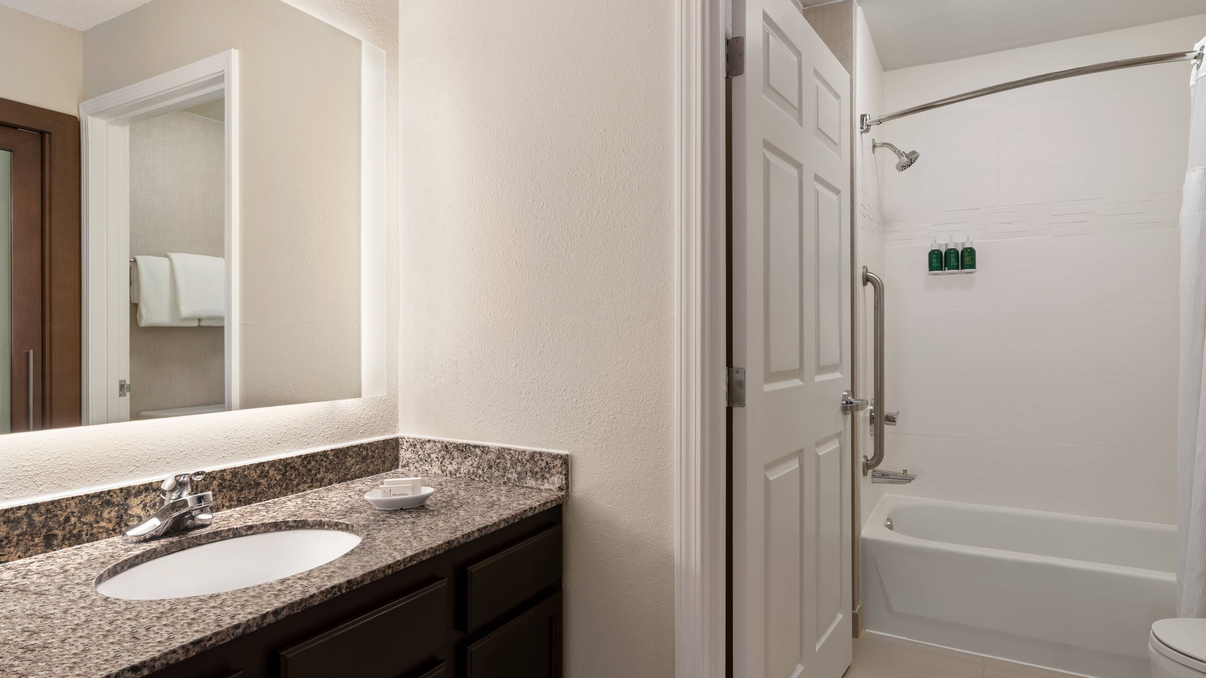 1 Bedroom Suite - Image 5