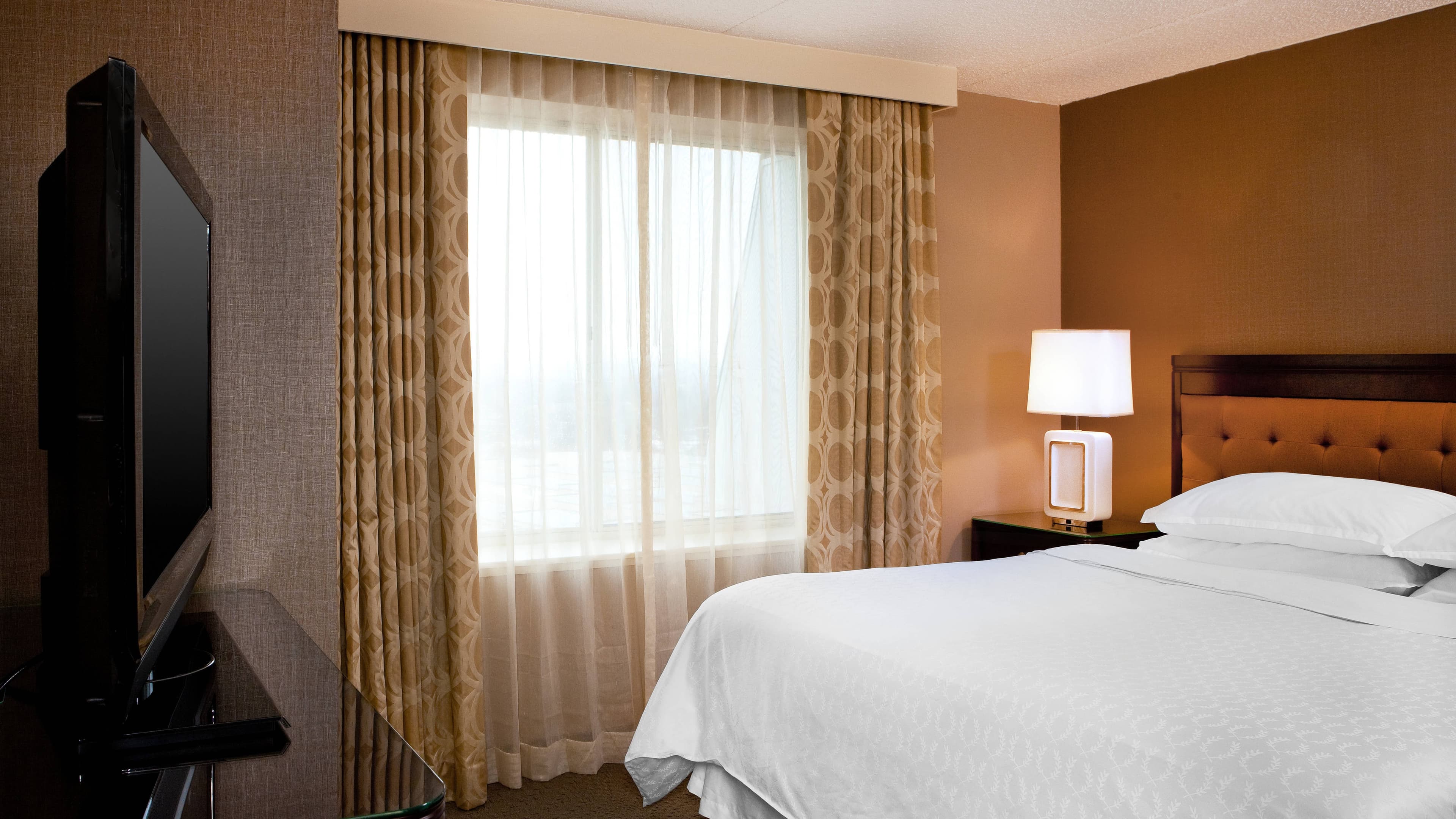 Sheraton Great Valley Hotel — 10