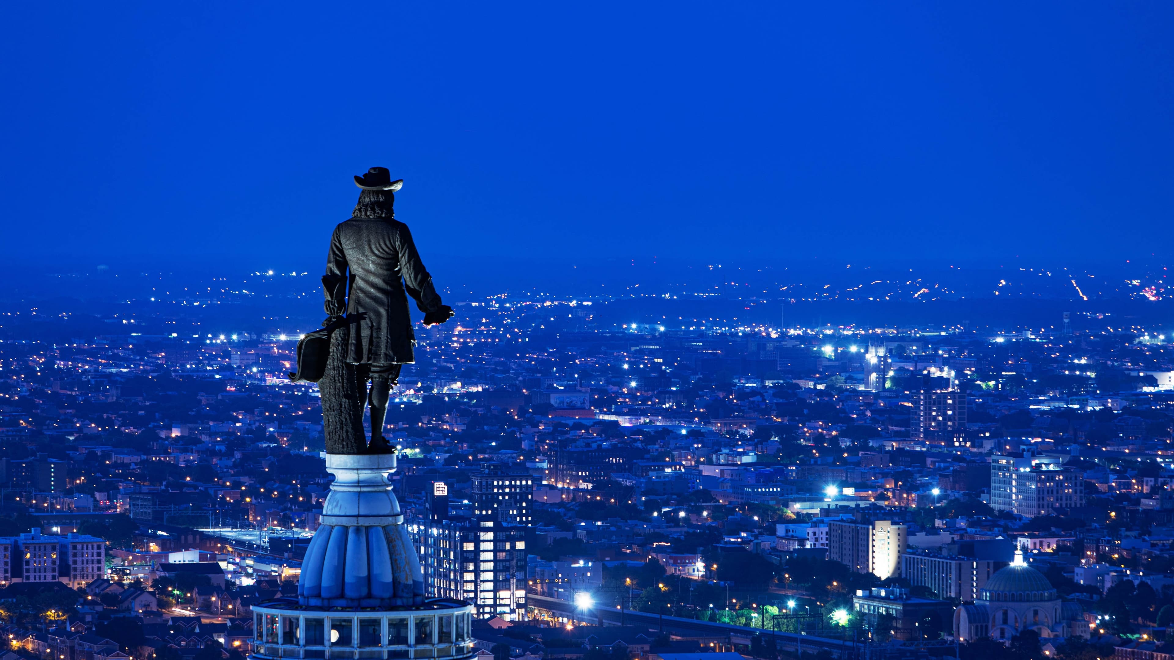 W Philadelphia — 22