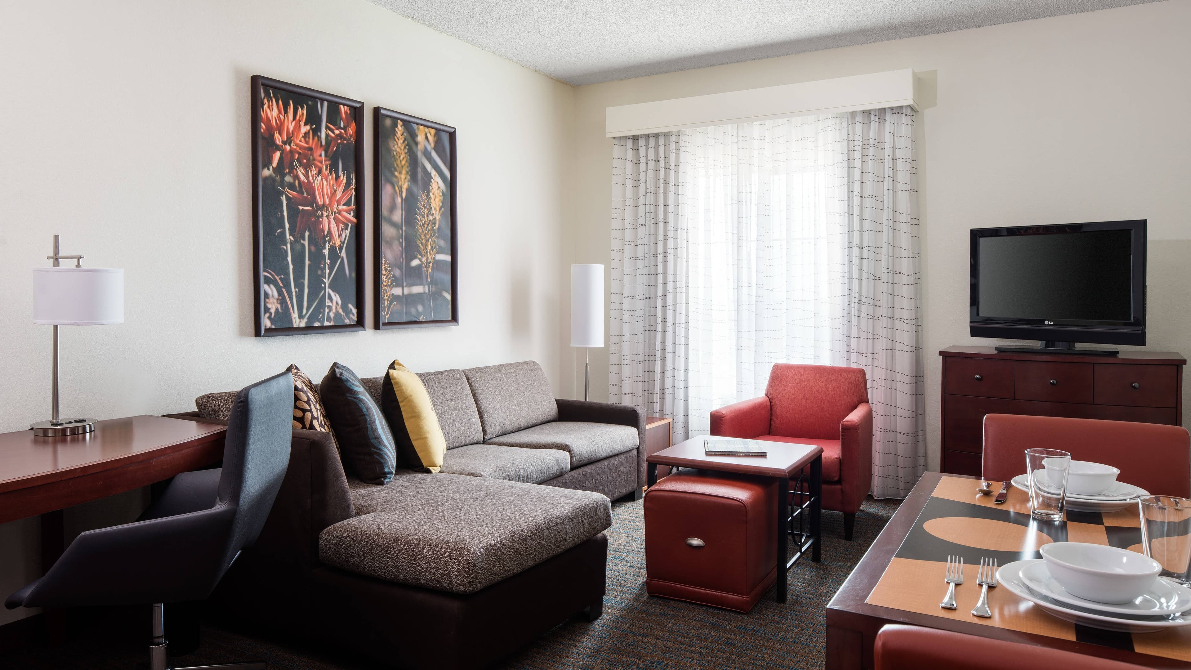 1 Bedroom Suite - Image 3