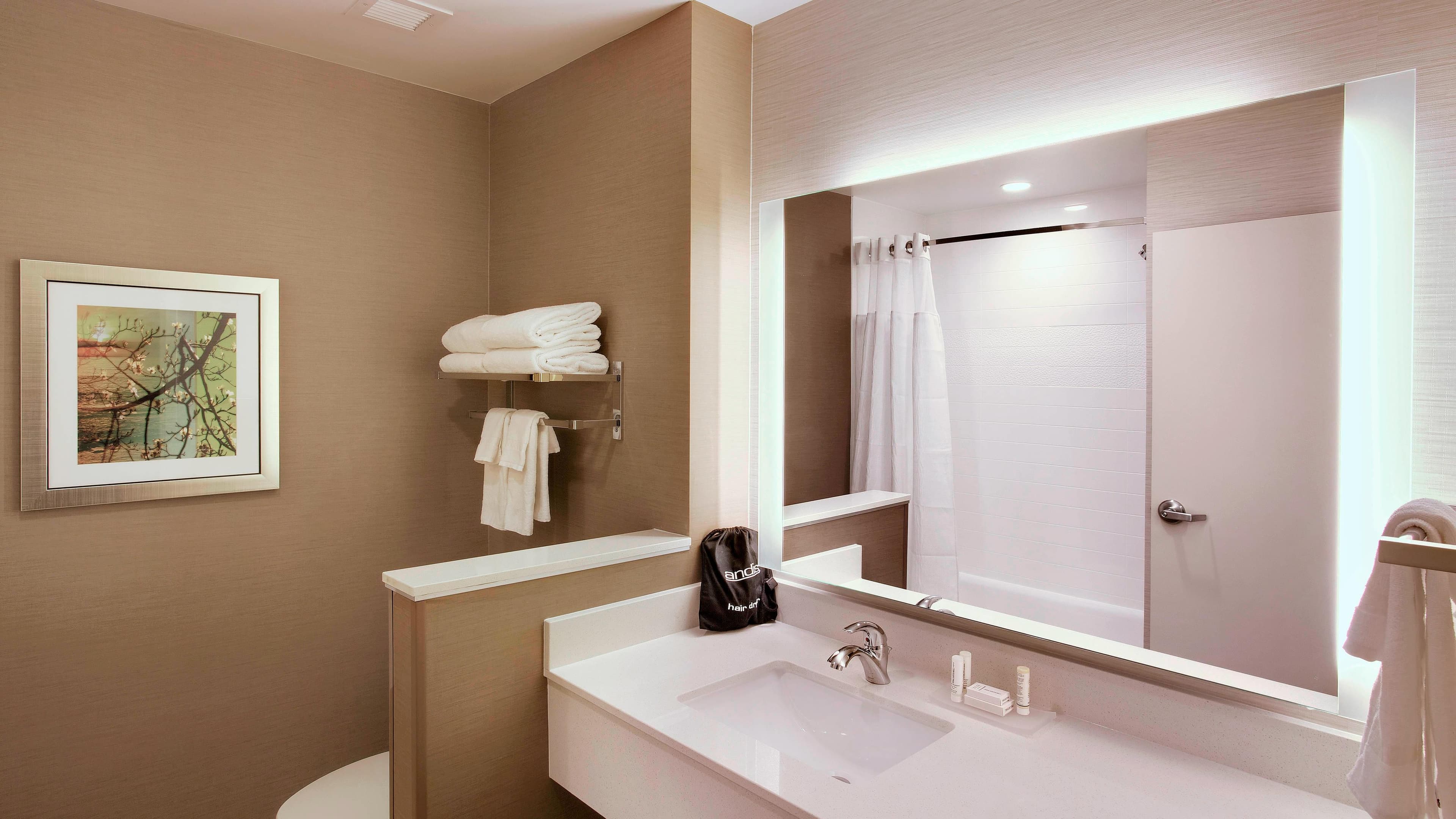Fairfield Inn & Suites Phoenix Tempe/Airport — 7