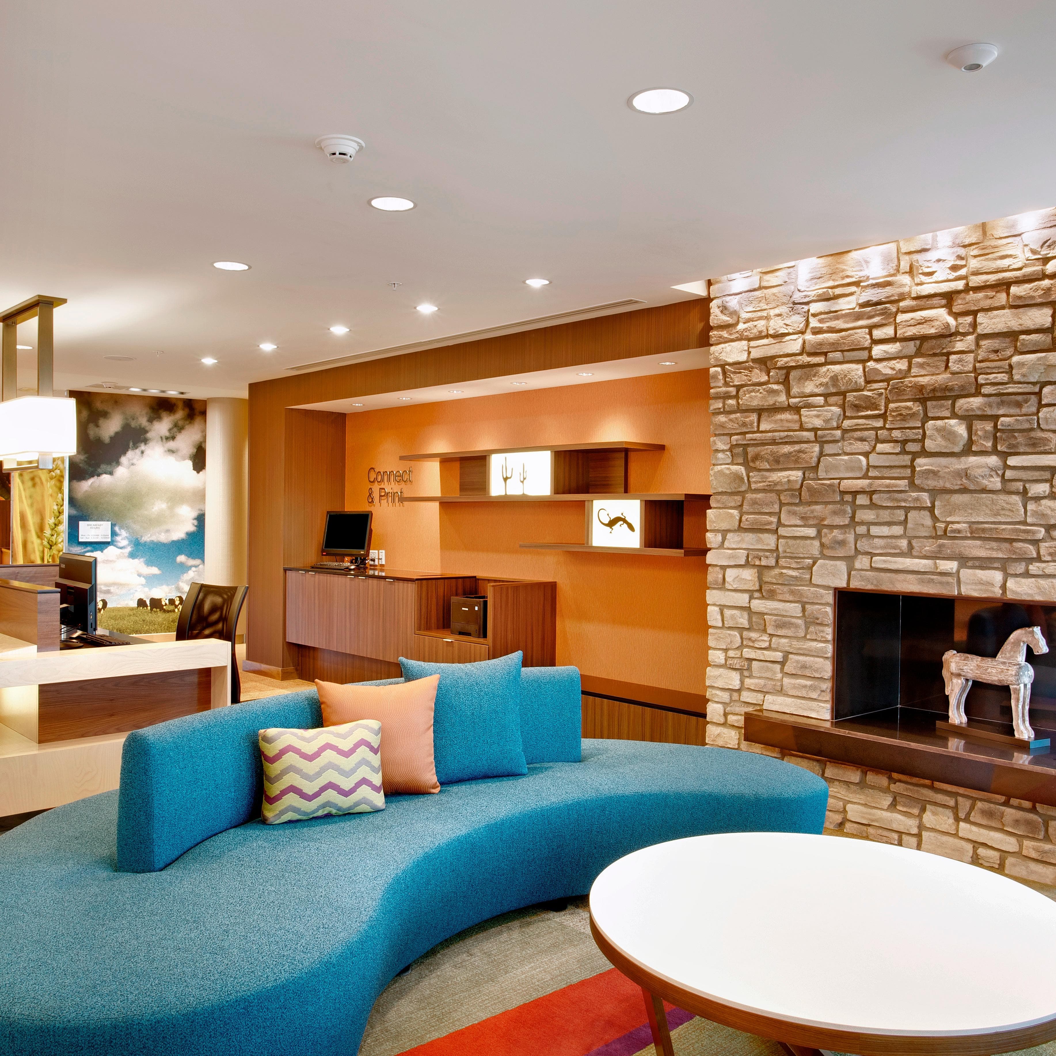 Fairfield Inn & Suites Phoenix Tempe/Airport - Image 1