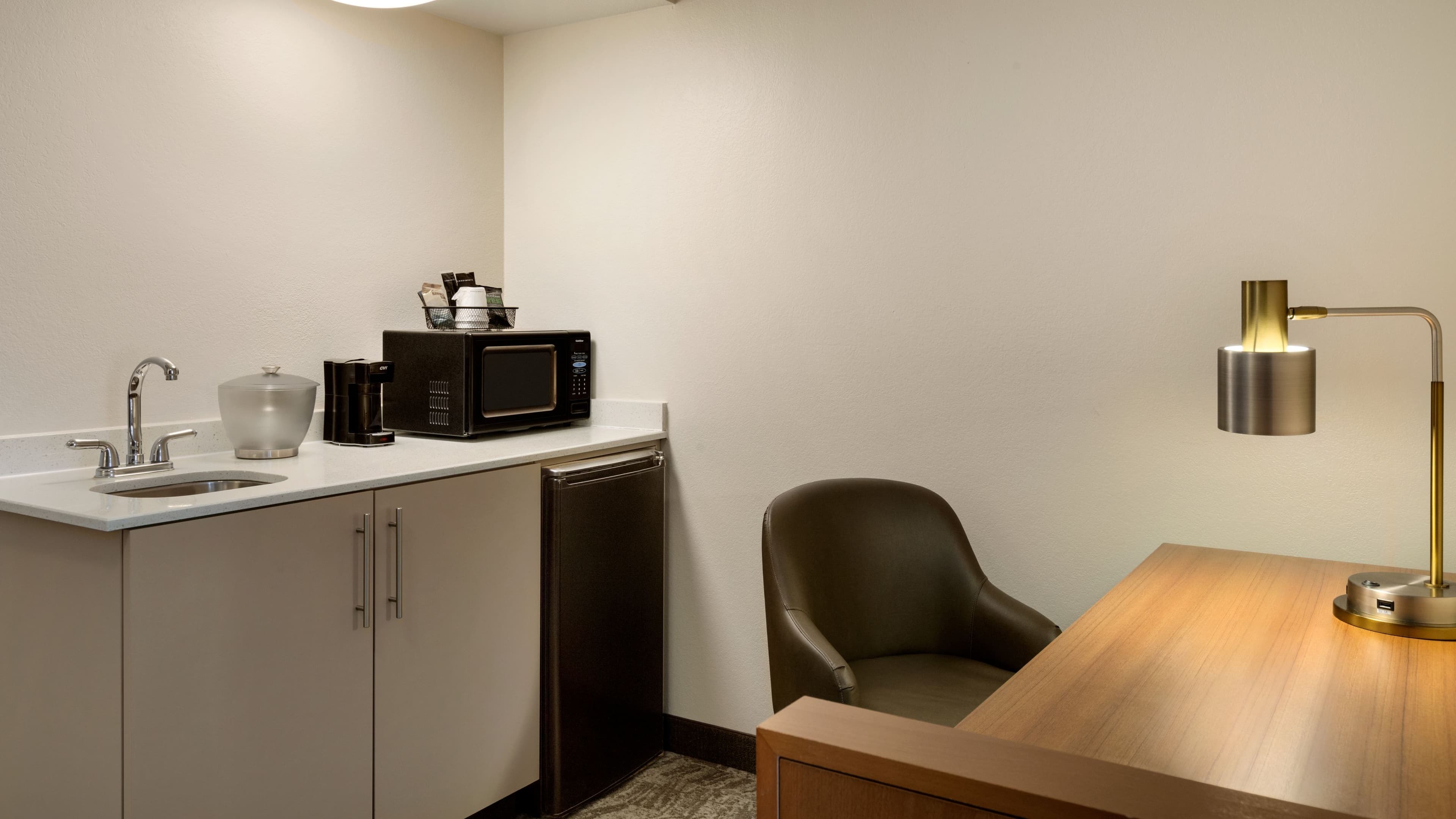 SpringHill Suites Phoenix North - Image 3