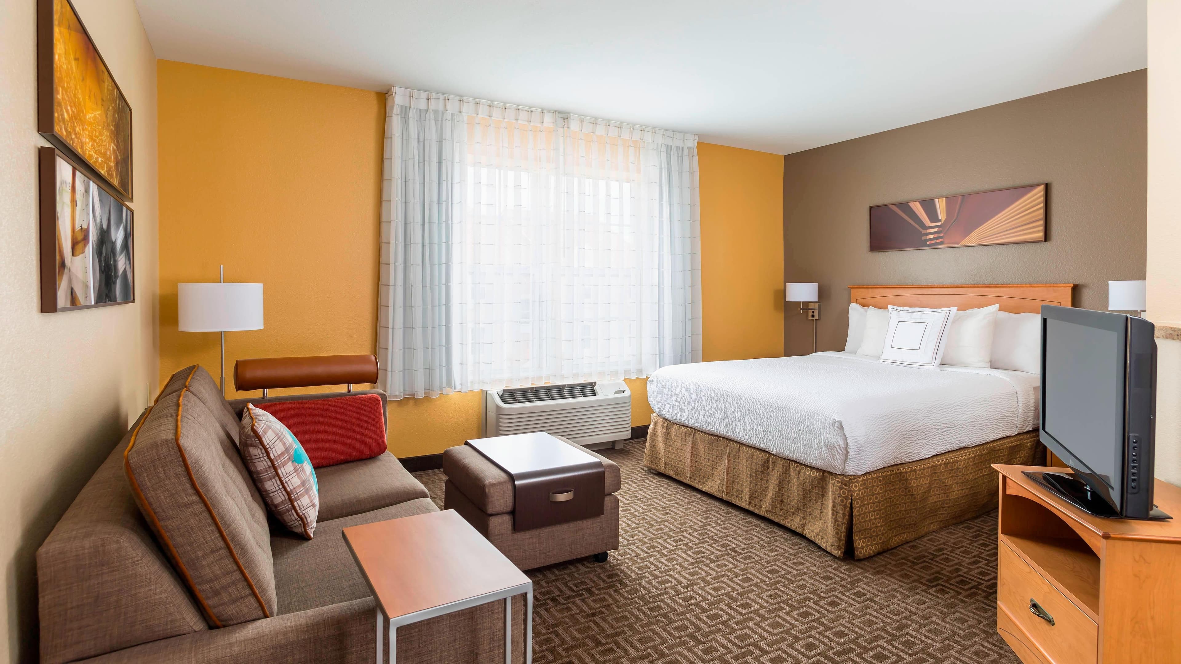 TownePlace Suites Phoenix North — 10