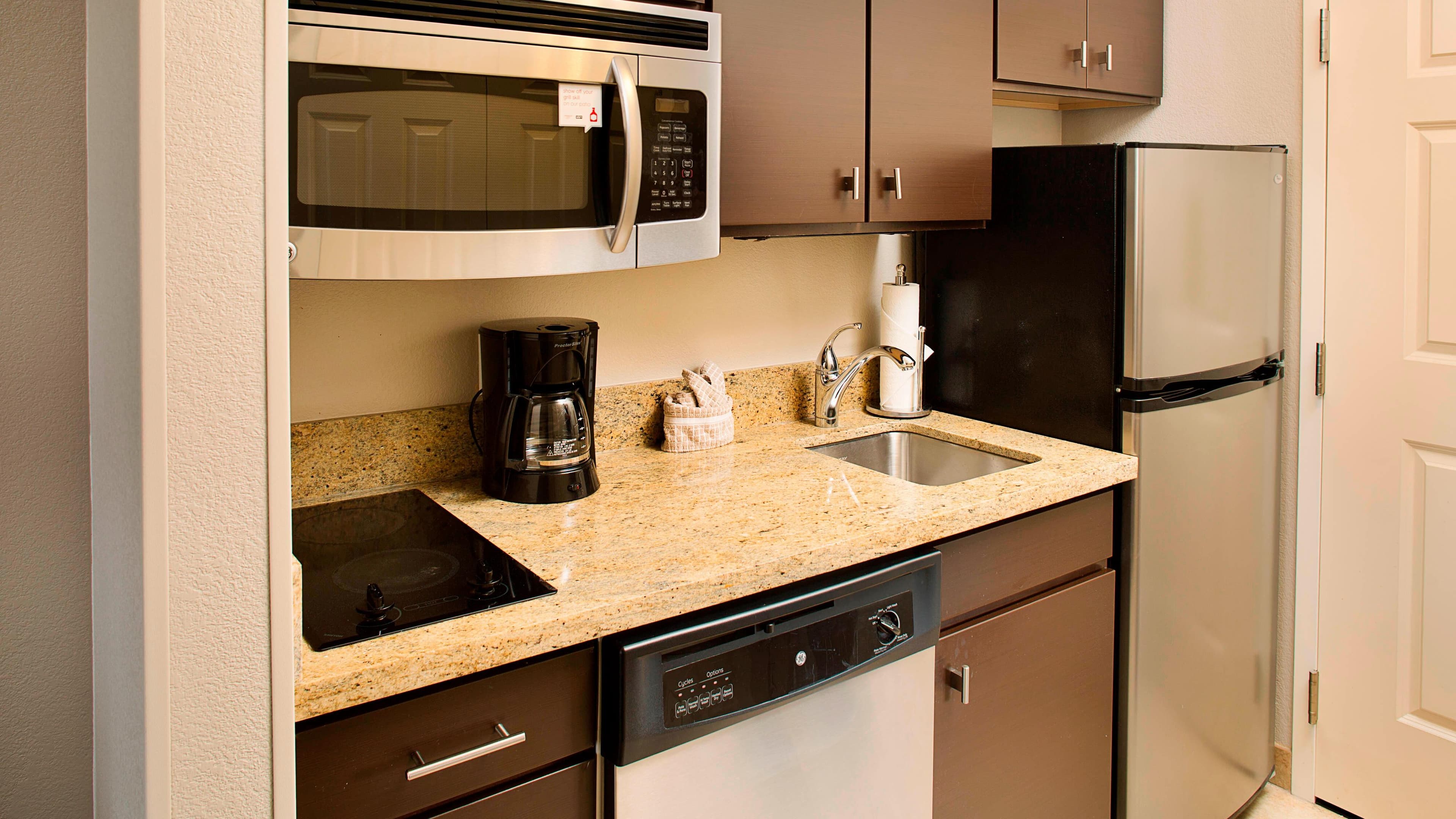 TownePlace Suites Phoenix Goodyear - Image 3